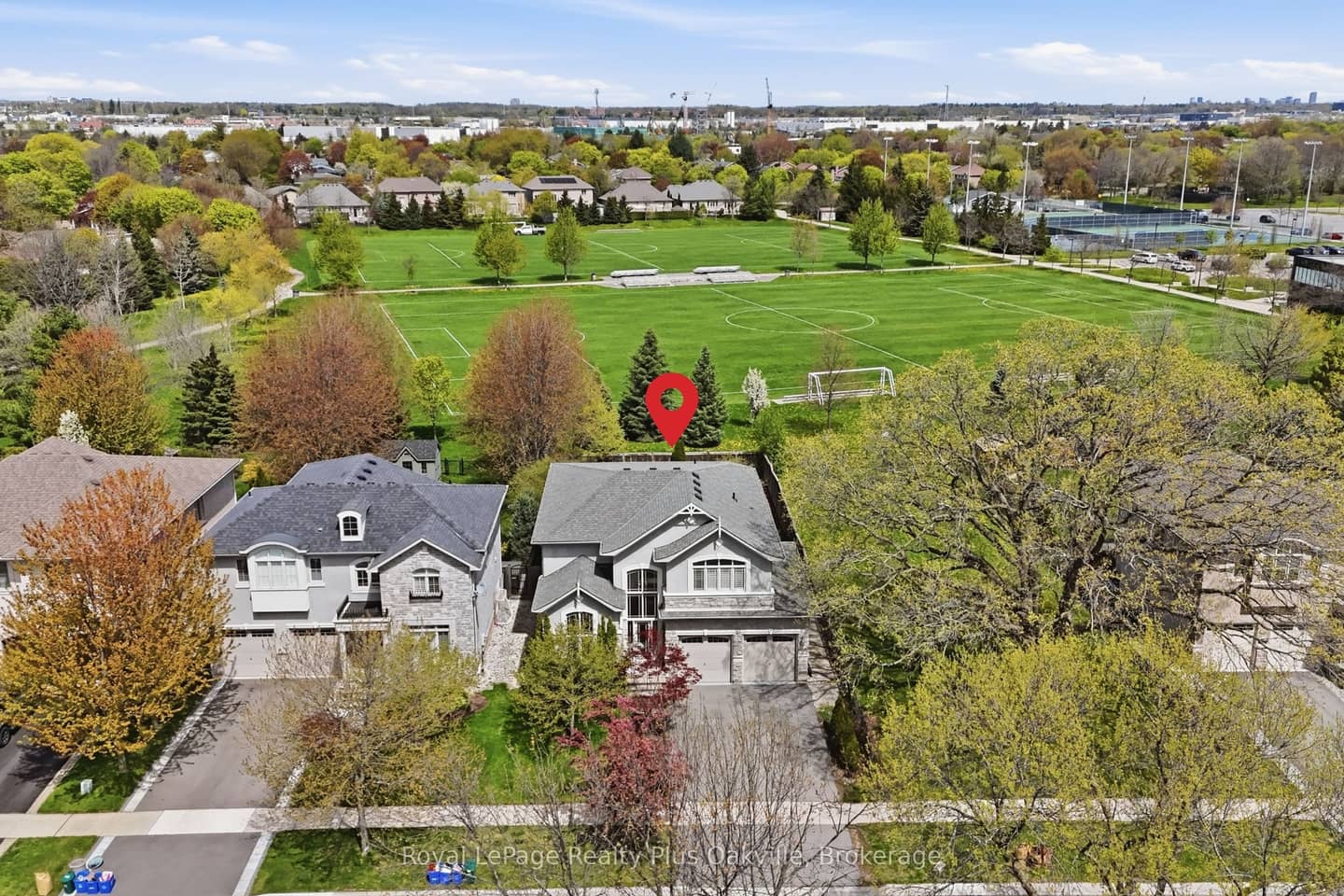 2363 Yolanda Drive, Oakville, ON L6L 2H9