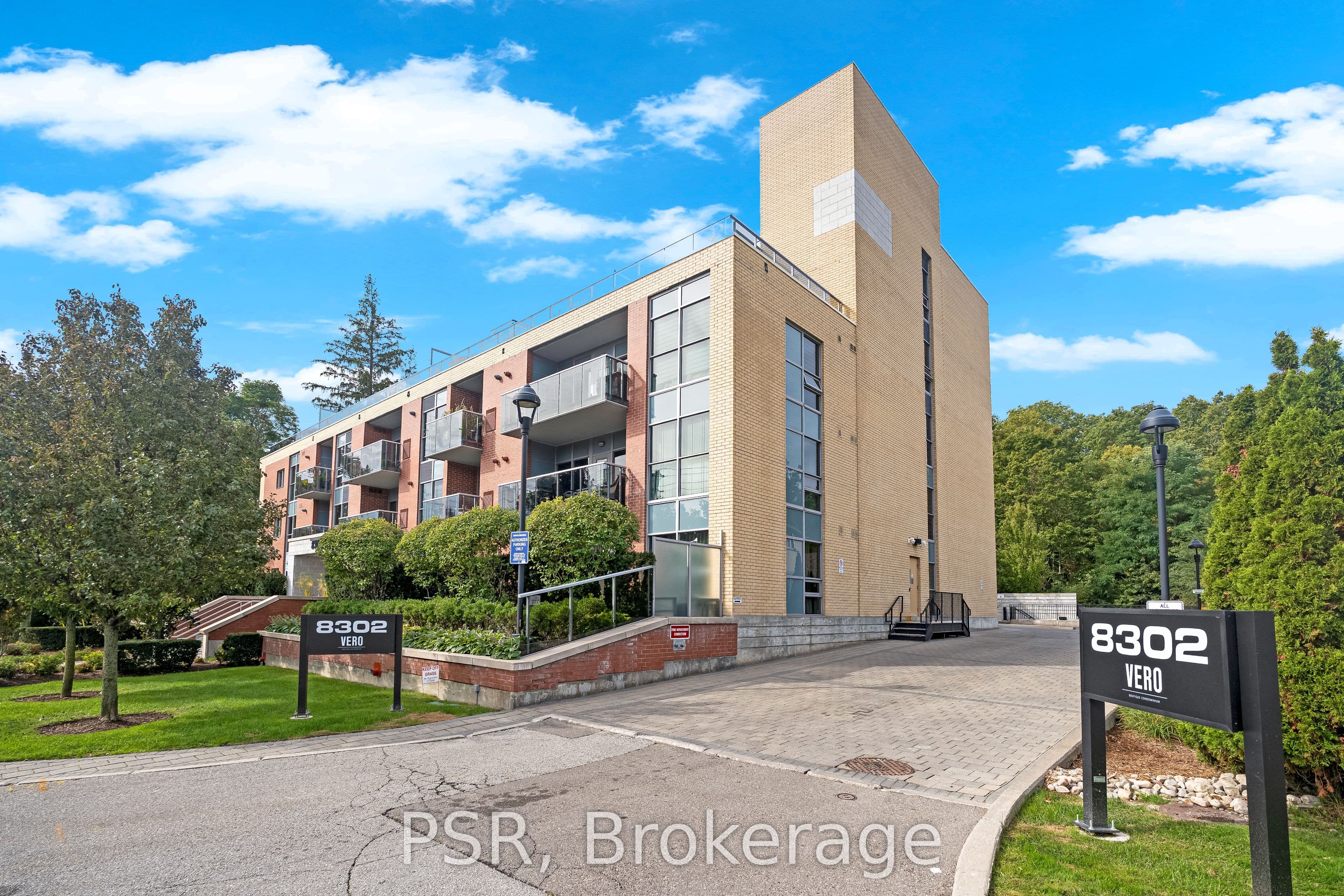8302 Islington Avenue 202, Vaughan, ON L4L 0E6