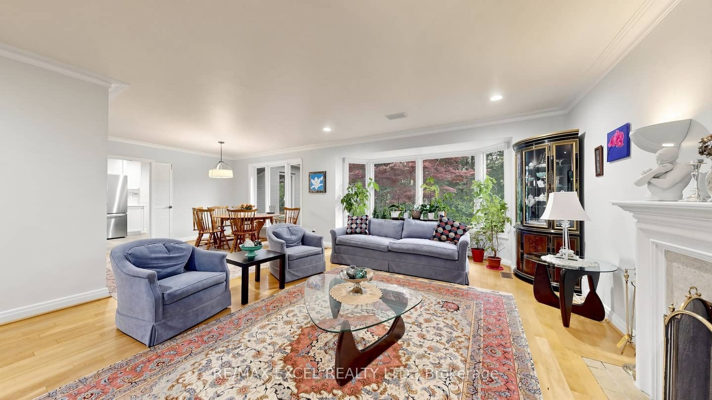 131 Burbank Drive, Toronto, ON M2K 1N6