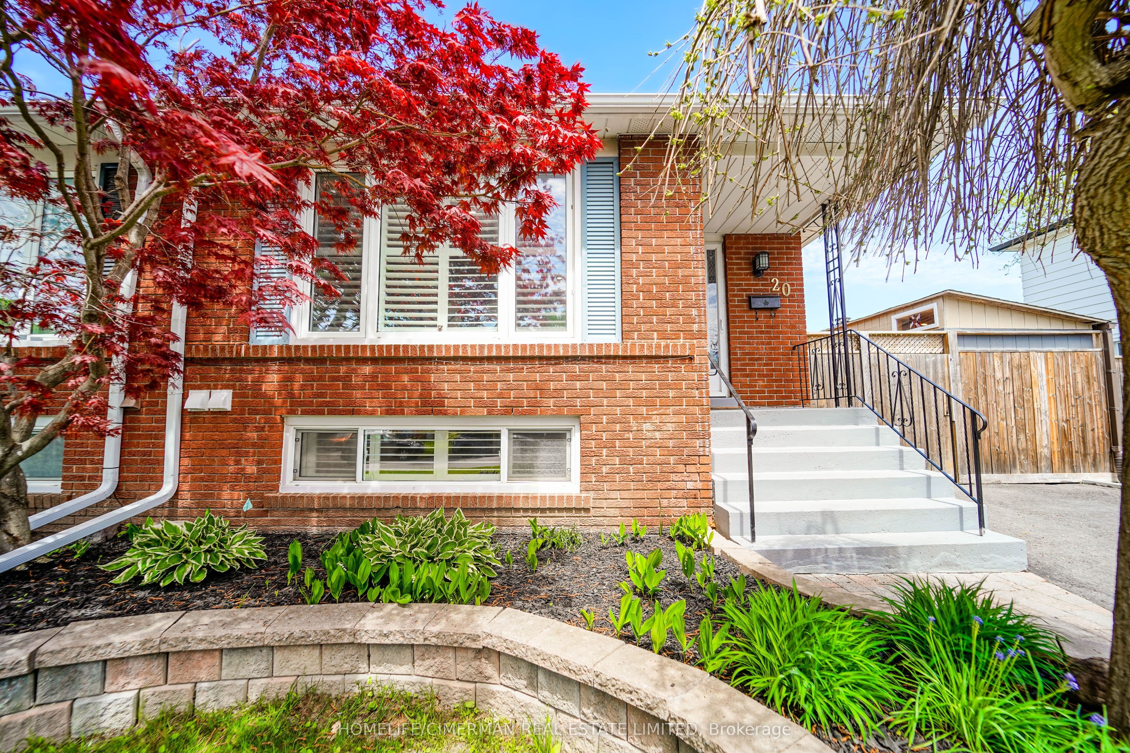 20 Lawrence Crescent, Clarington, ON L1C 1J4