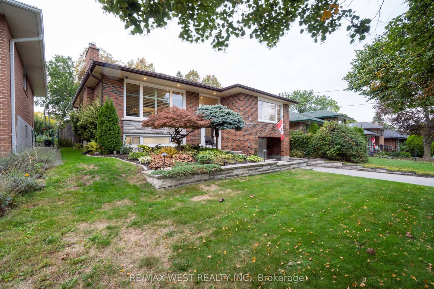 59 Landfair Crescent, Toronto, ON M1J 3A6