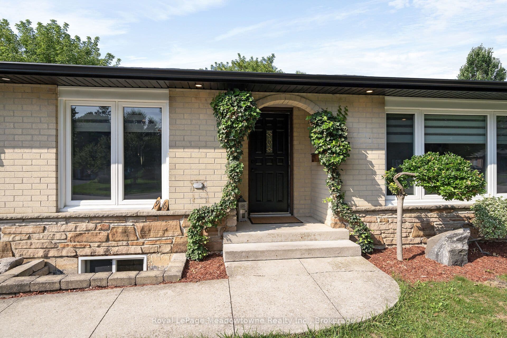 96 Macdonald Crescent, Milton, ON L9T 2Y8