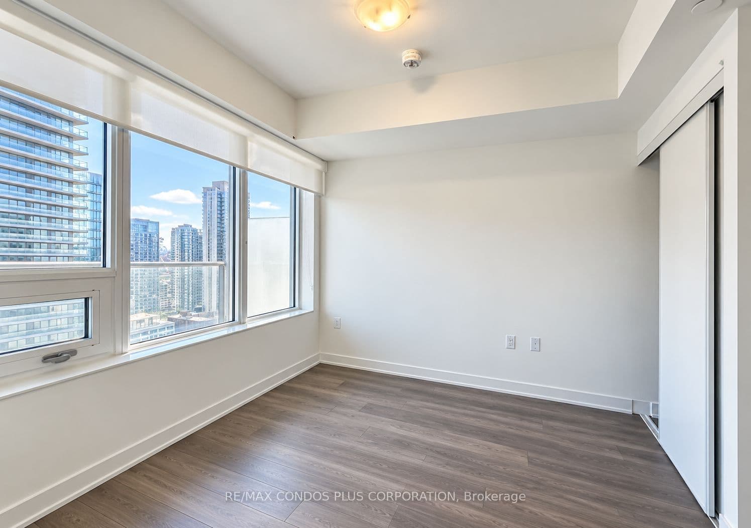 195 Redpath Avenue 3508, Toronto, ON M4P 0E4