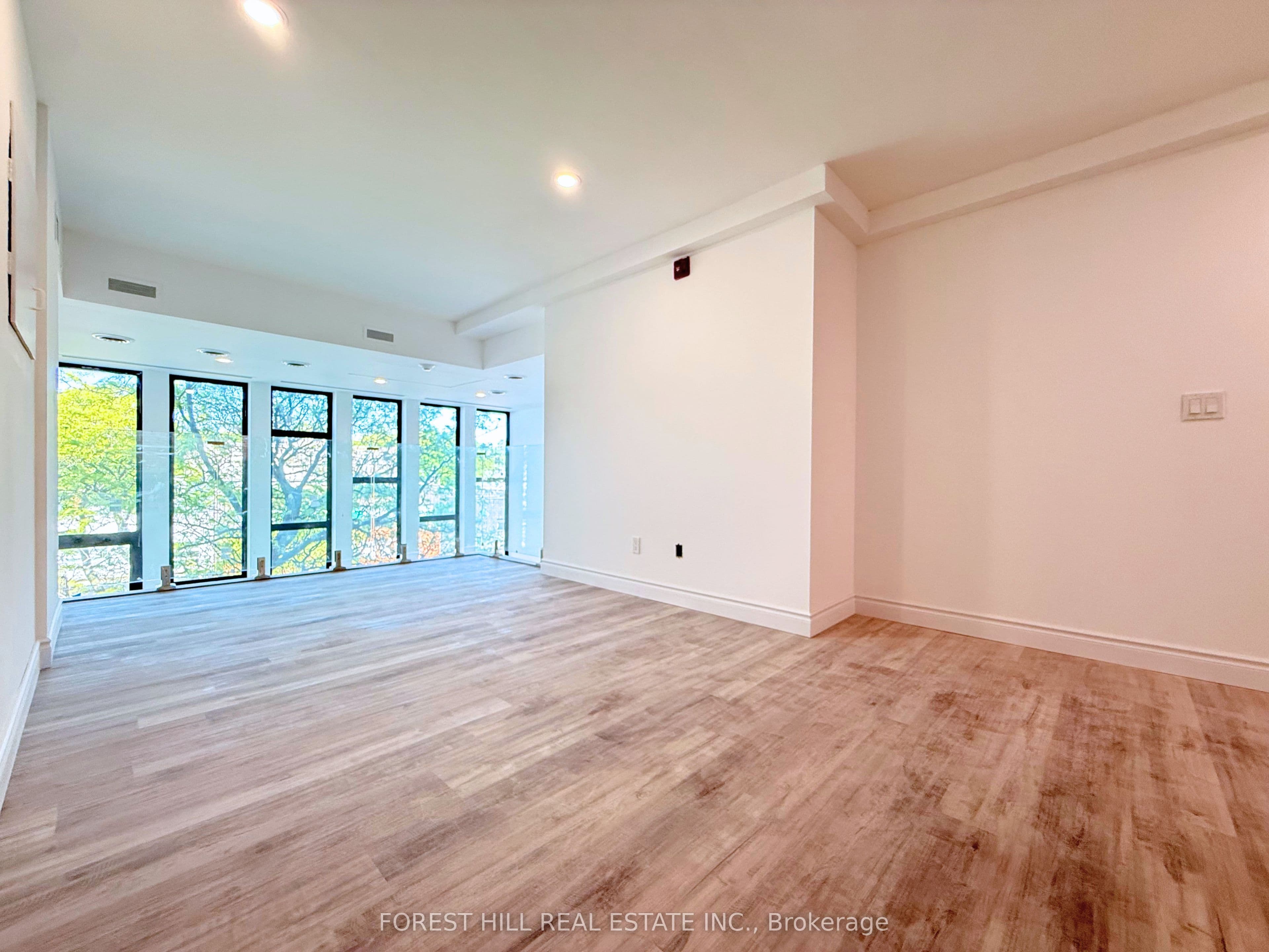 3429 Yonge Street 4, Toronto, ON M4N 2N1