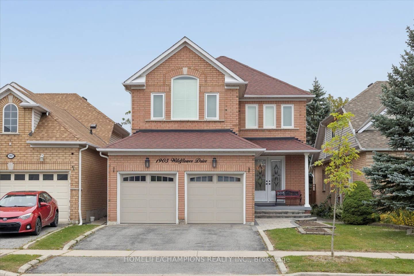1905 Wildflower Drive, Pickering, ON L1V 7A7
