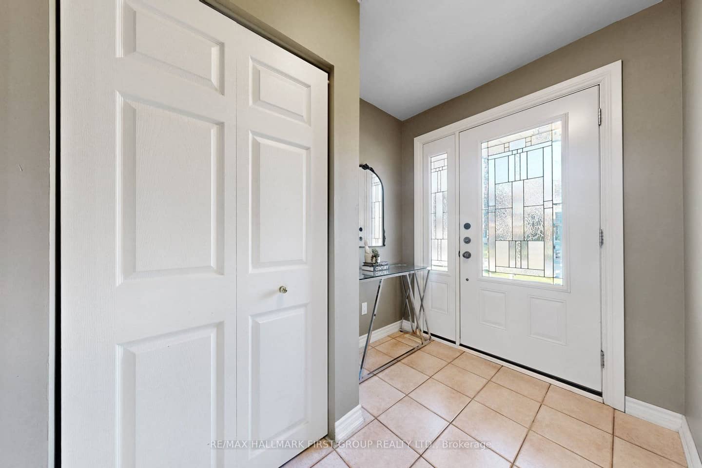 789 Hillcrest Road, Pickering, ON L1W 2P5