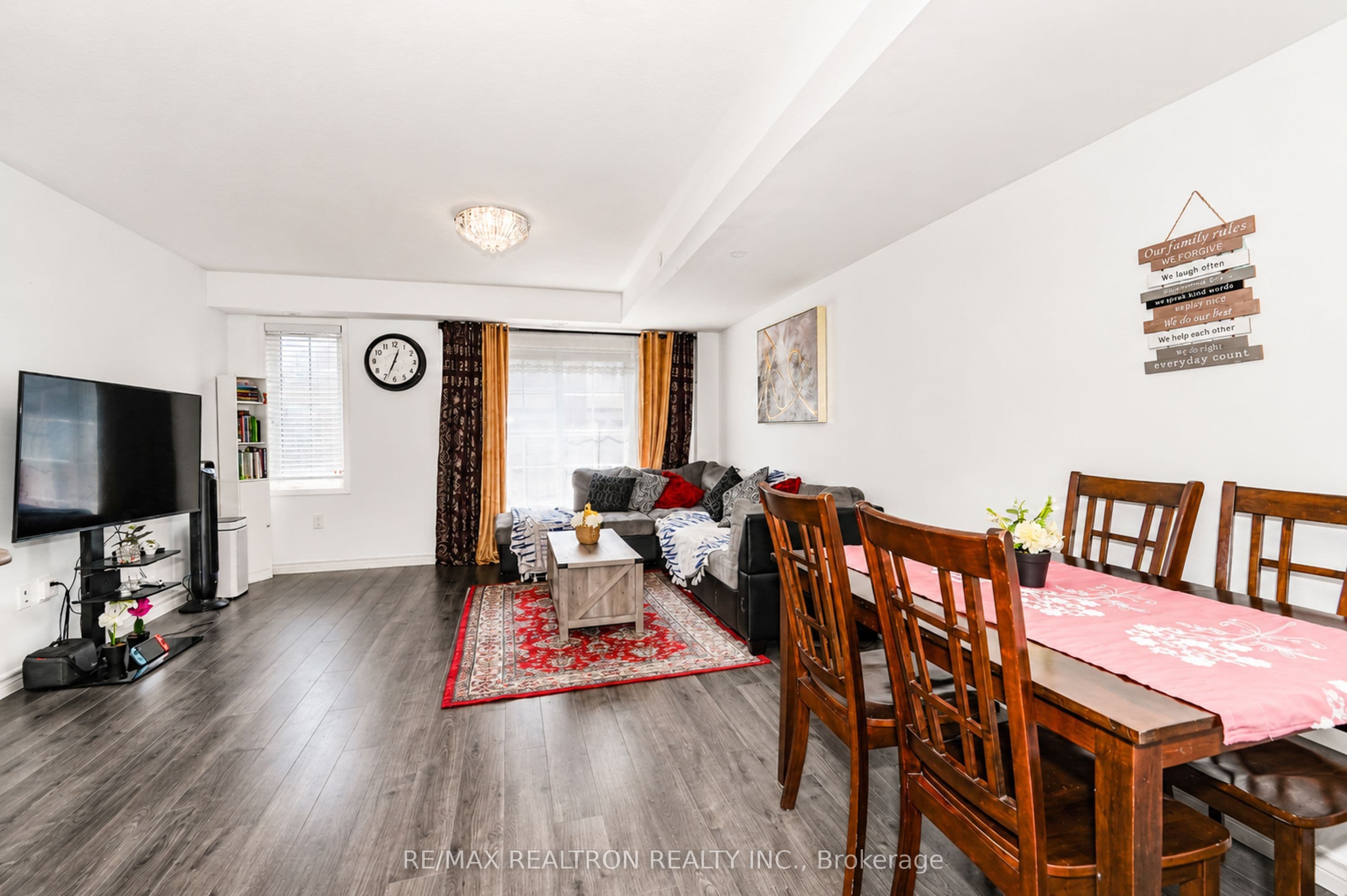34 Glenstal Path, Oshawa, ON L1L 0L2