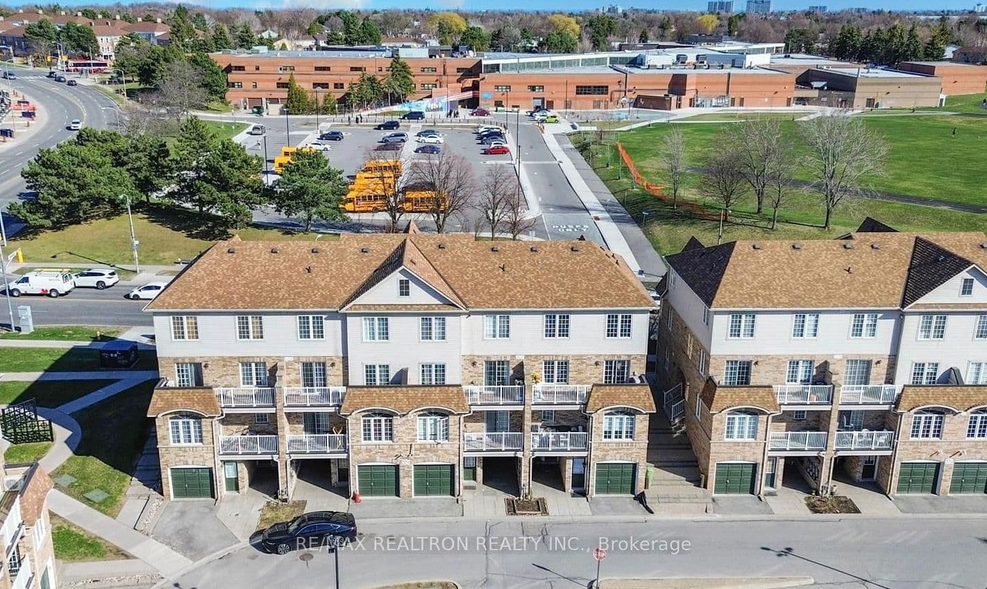 200 Mclevin Avenue 112, Toronto, ON M1B 6C8