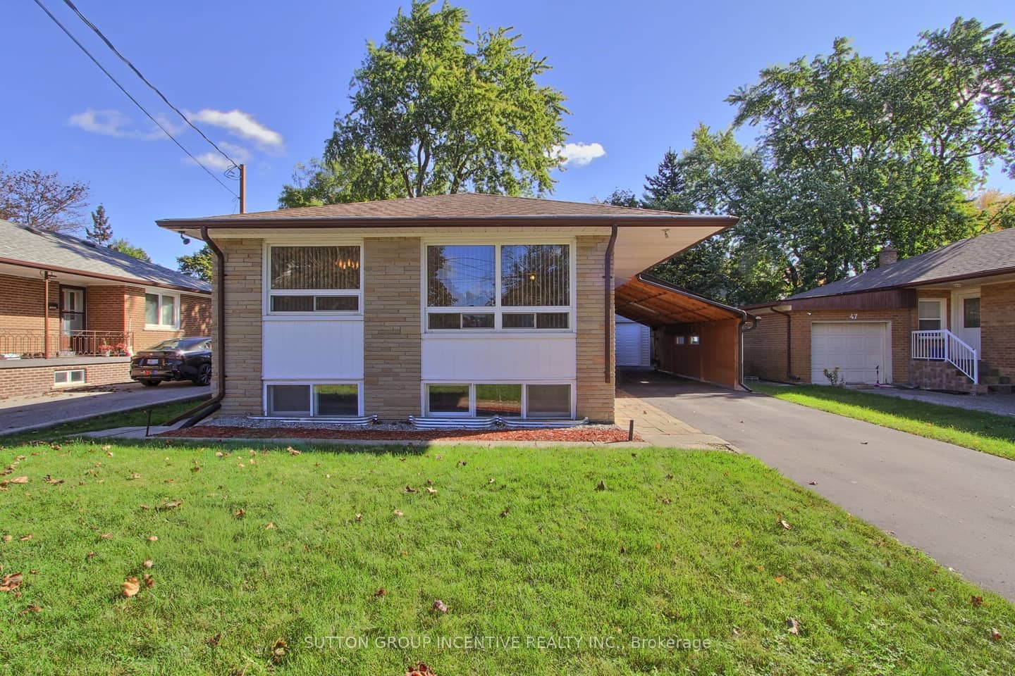 43 Sussex Avenue, Richmond Hill, ON L4C 2E5