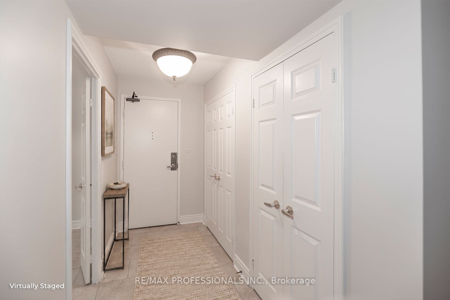 95 La Rose Avenue 105, Toronto, ON M9P 3T2