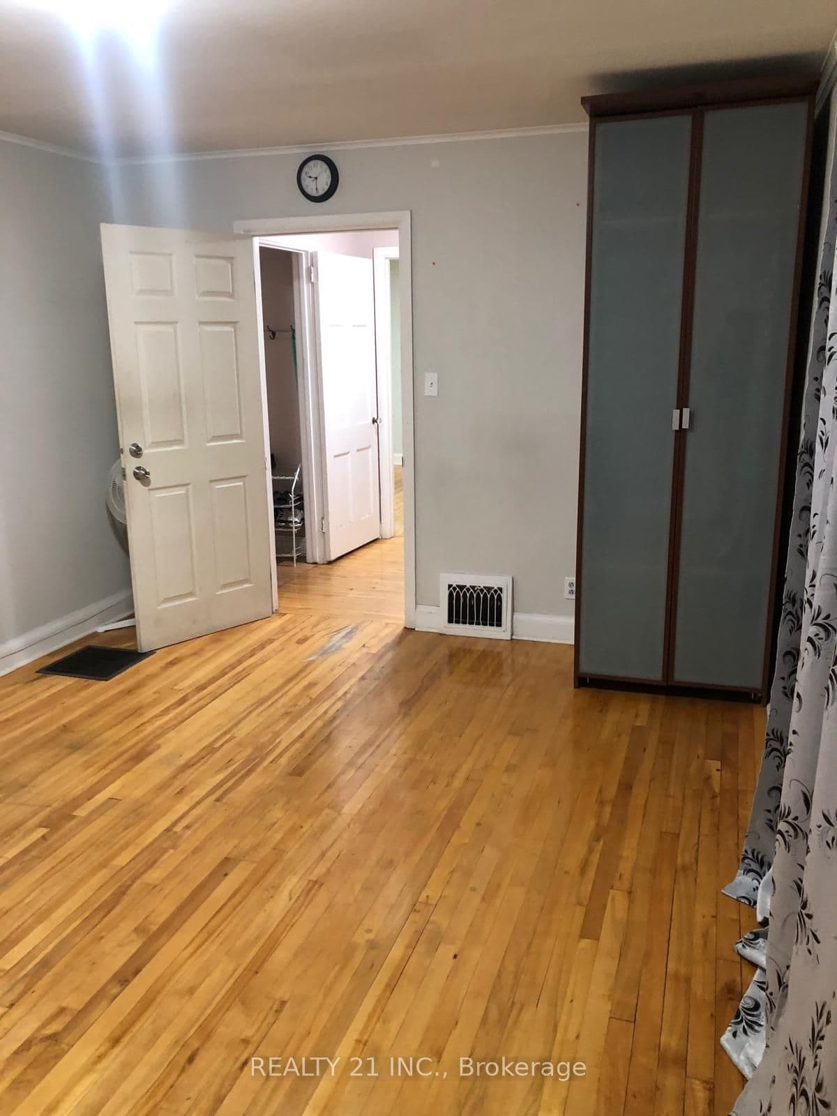 16 Horfield Avenue, Toronto, ON M1M 1X8