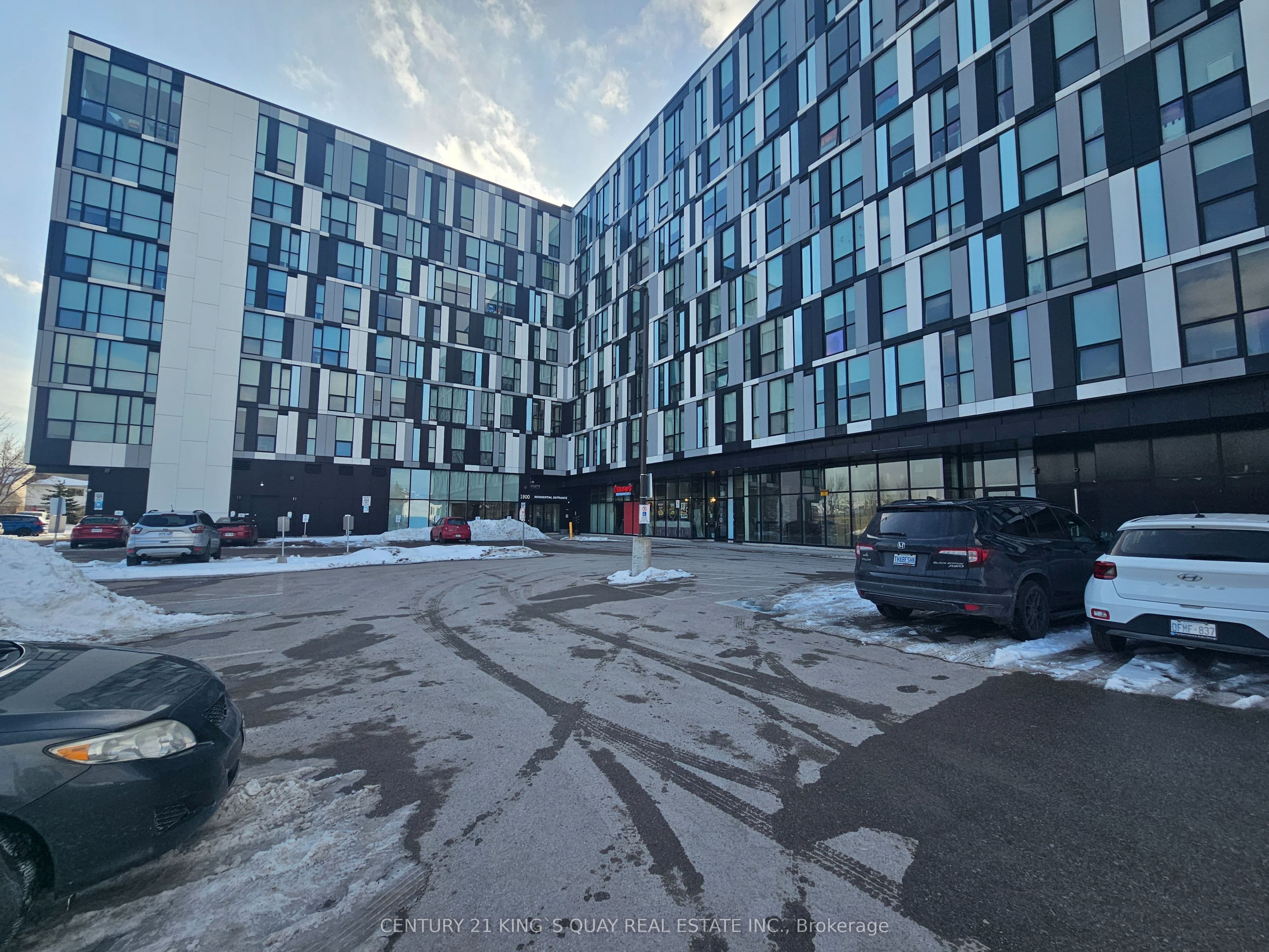 1900 Simcoe Street N 523, Oshawa, ON L1G 4Y3