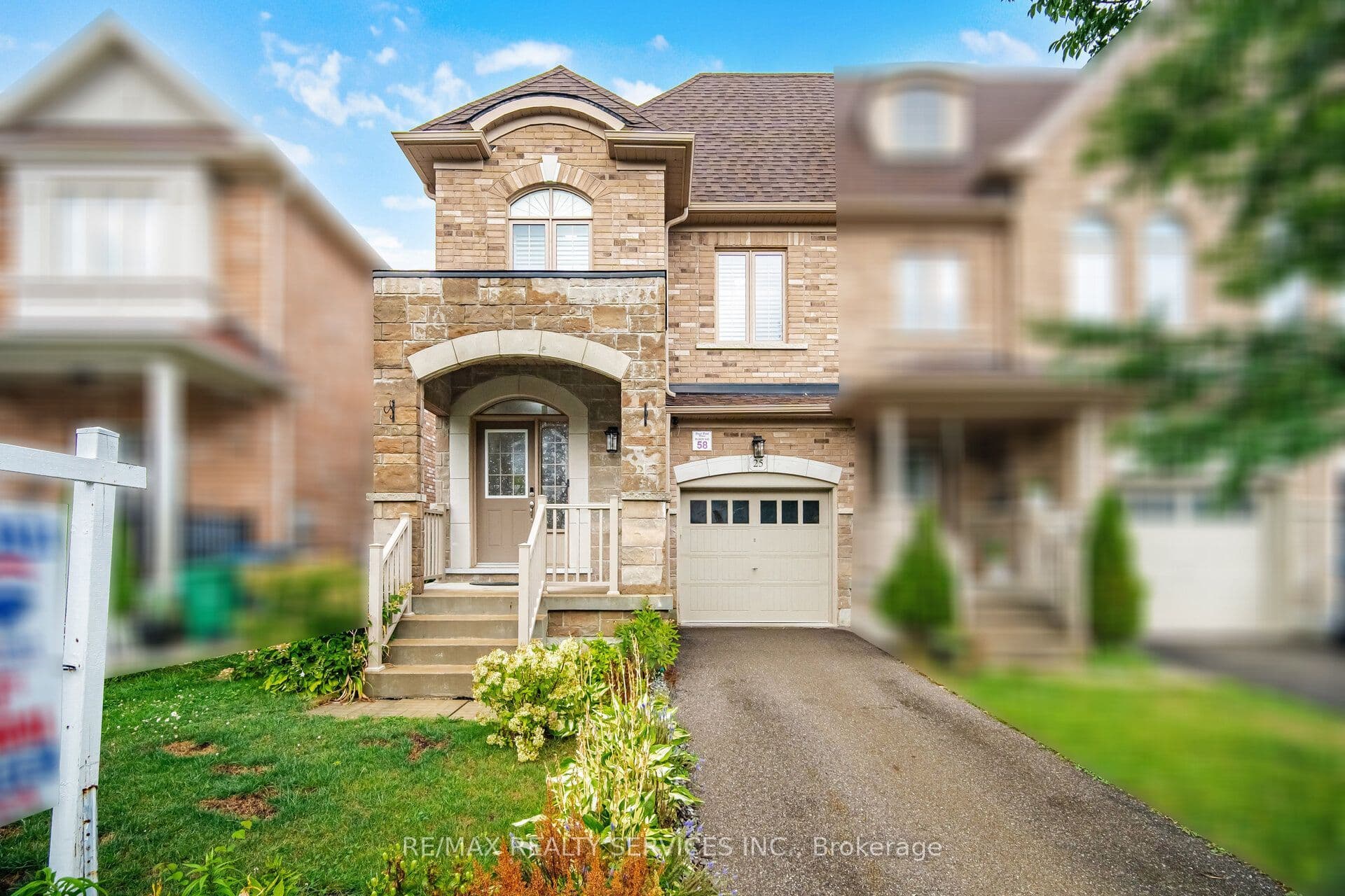 25 YATELY Street, Brampton, ON L7A 4R9