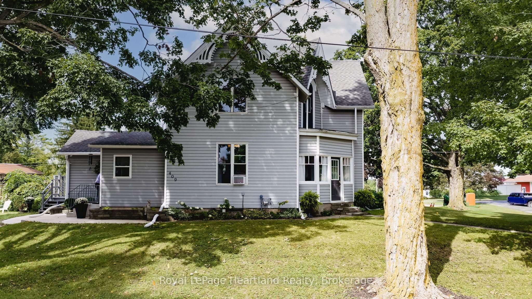 409 Gypsy Lane, North Huron, ON N0M 1H0