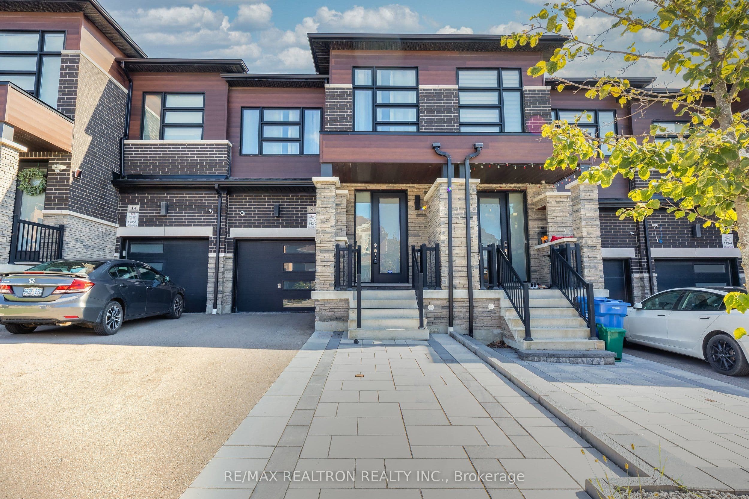 31 Fallharvest Way, Whitchurch-Stouffville, ON L4A 4V8
