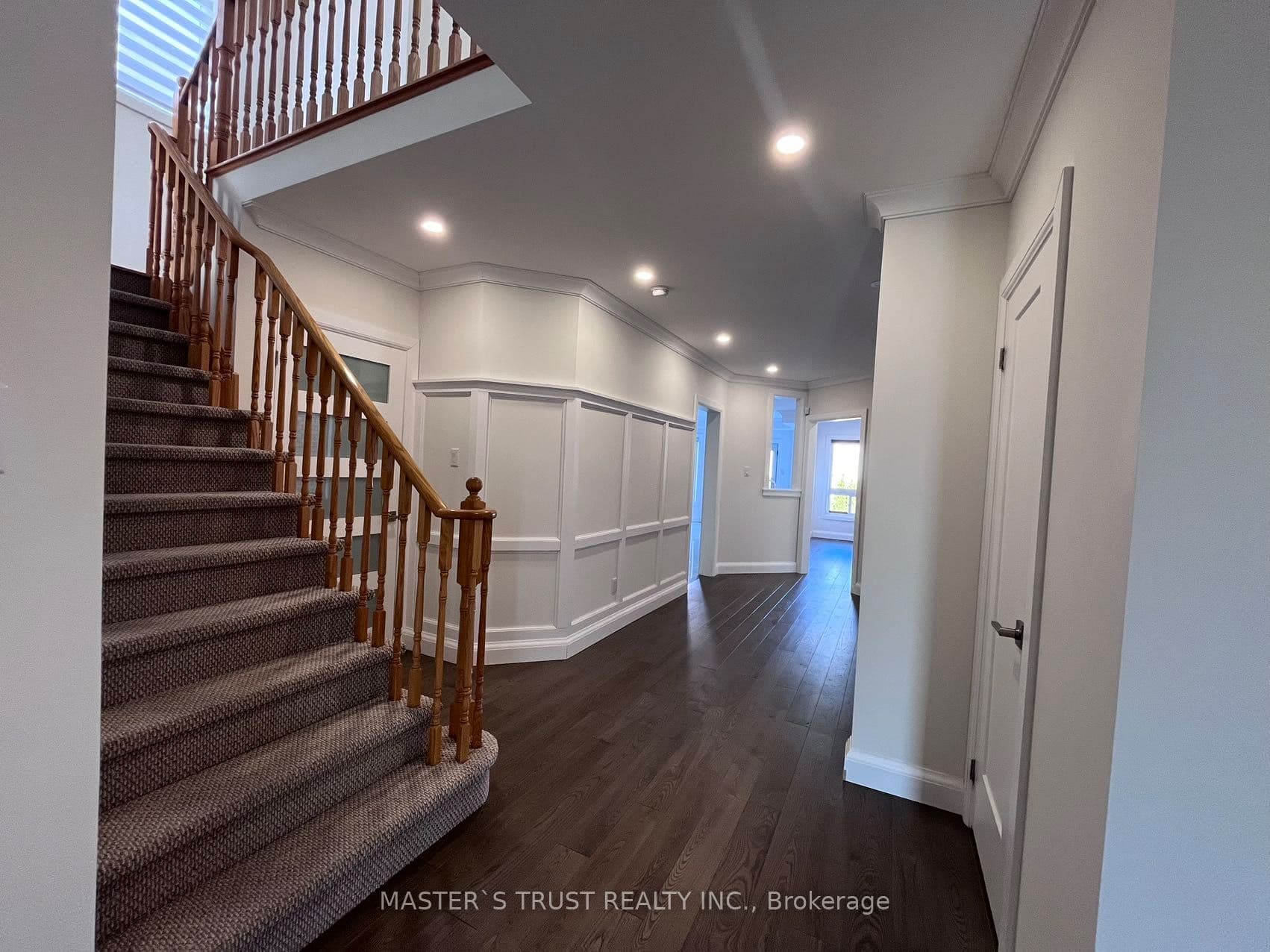 15 Mirando Street, Richmond Hill, ON L4S 2W8