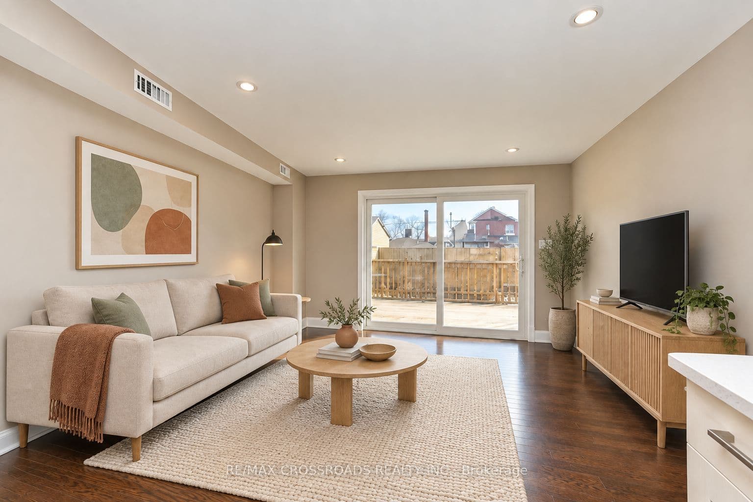260 Clinton Street, Toronto, ON M6G 2Y6