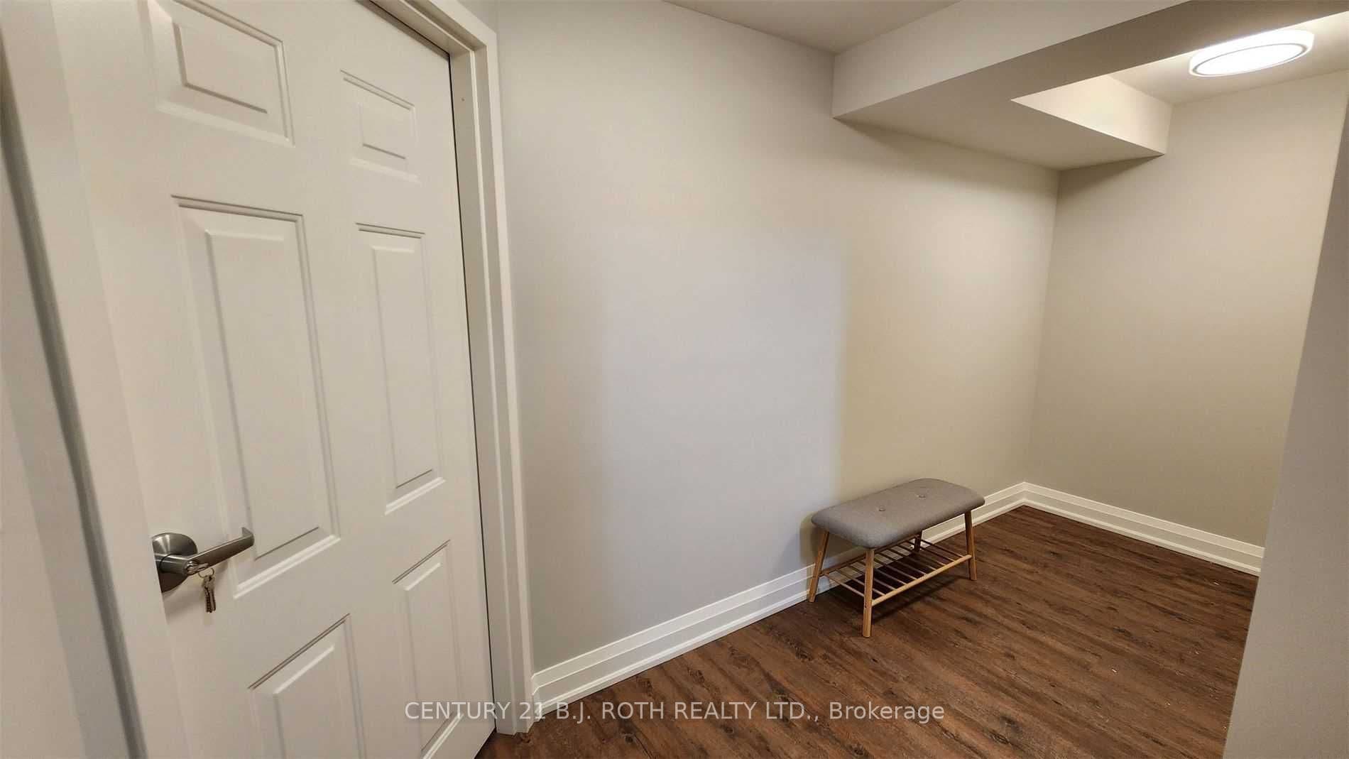 300 Cundles Road W Lower, Barrie, ON L4N 7C9