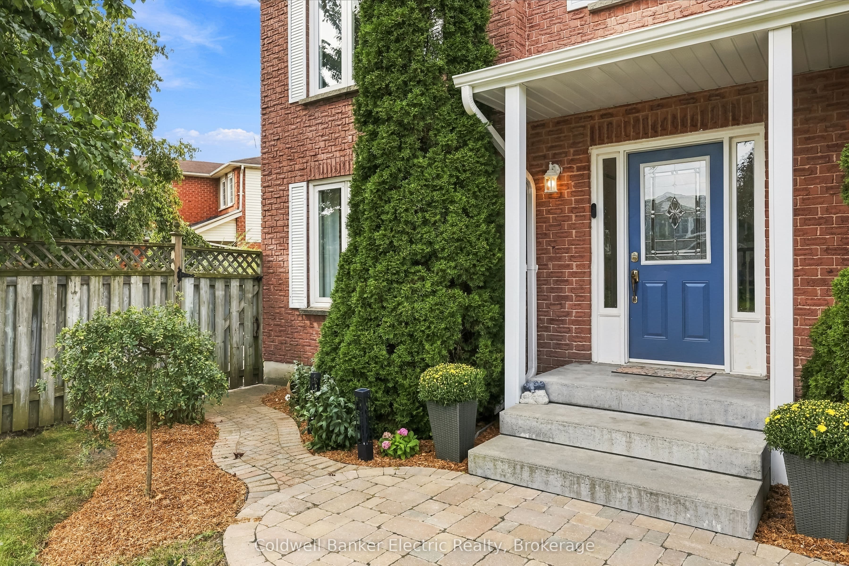 40 Stephen Avenue, Clarington, ON L1E 1Z1
