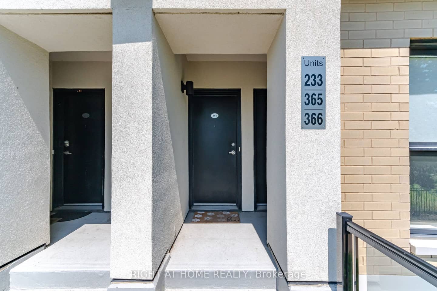 515 Kingbird Grove 233, Toronto, ON M1B 5R7