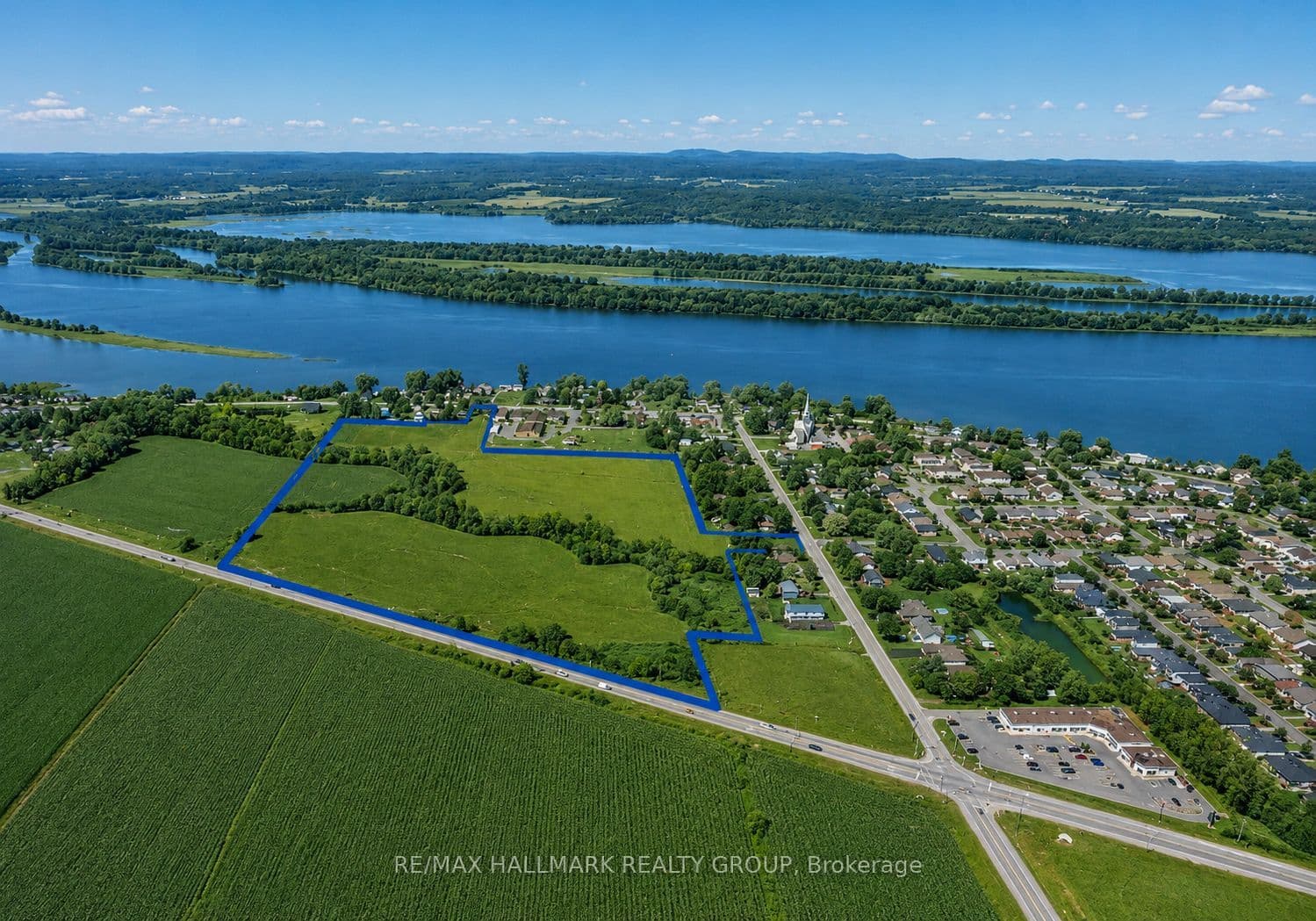 3256 Principale Street, Clarence-Rockland, ON K0A 3K0