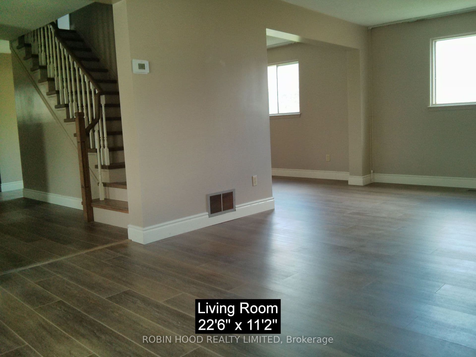 1953 Owlsnest Lane, Mississauga, ON L4W 2J1