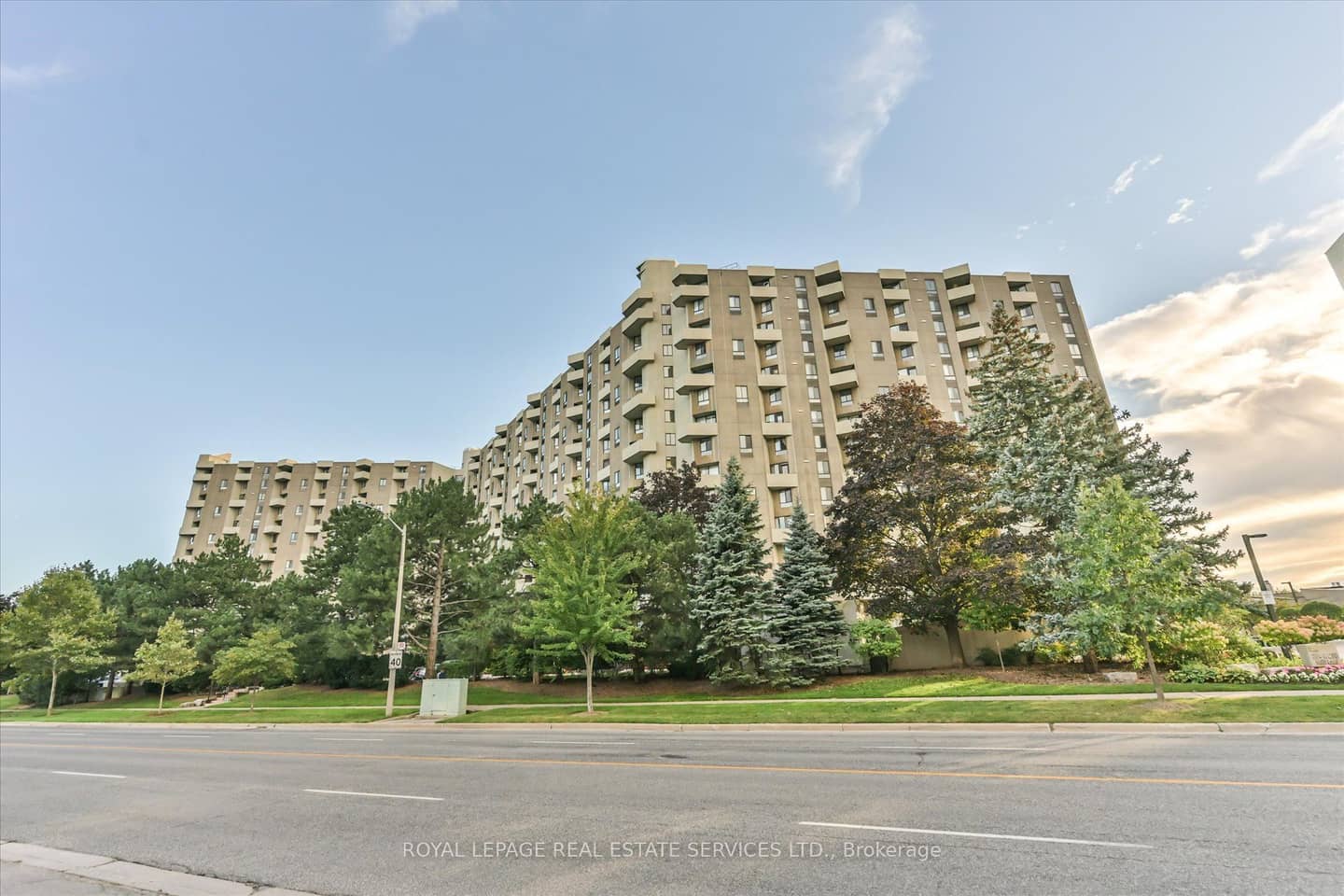 284 Mill Road E1, Toronto, ON M9C 4W6