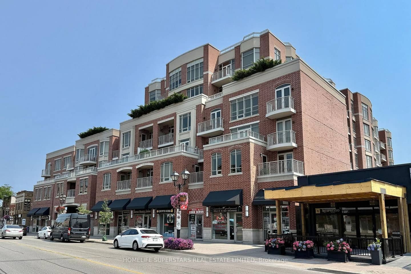 10101 Yonge Street 619, Richmond Hill, ON L4C 0V6
