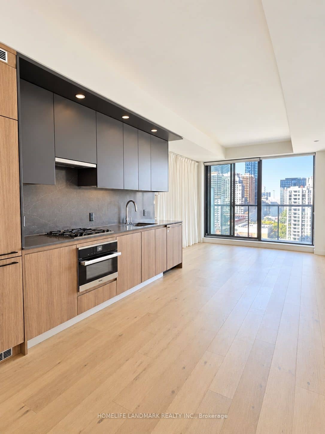 81 Wellesley Street 1206, Toronto, ON M4Y 0C5