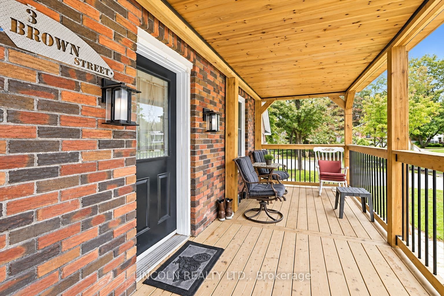 3 Brown Street, Clarington, ON L1C 2P7