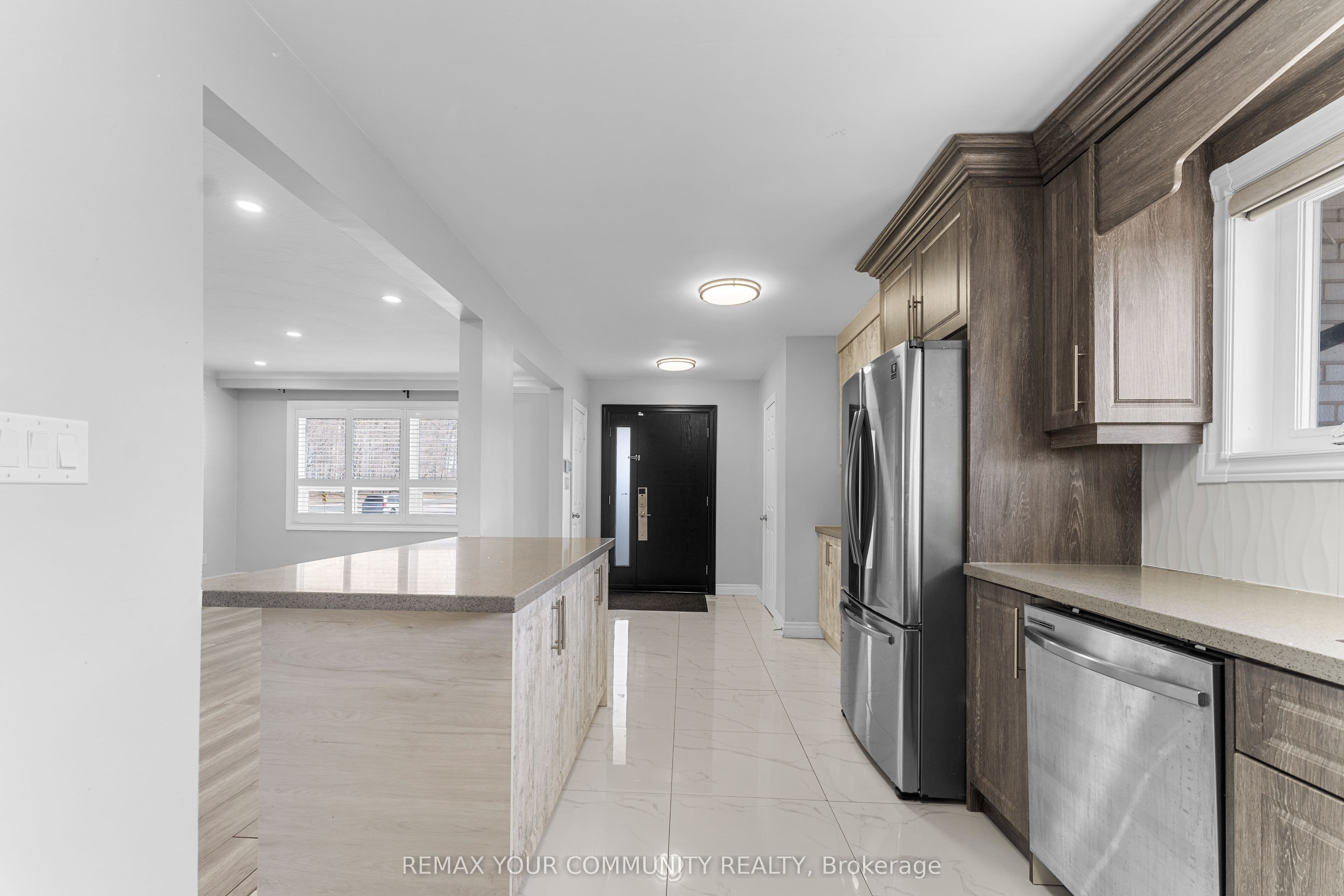 54 Saratoga Drive, Toronto, ON M1P 4J1