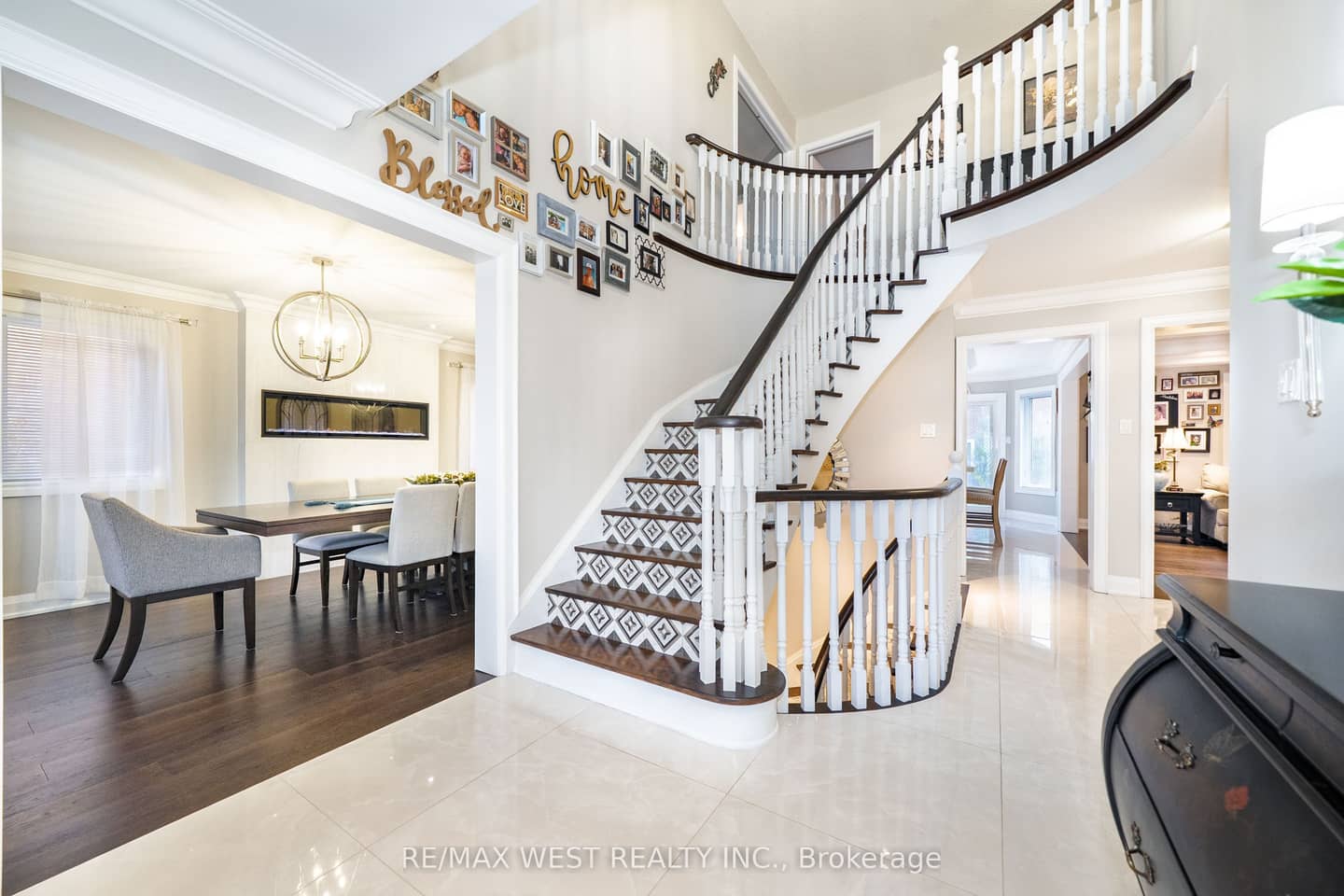 98 Arrowhead Drive, Vaughan, ON L4L 4A5