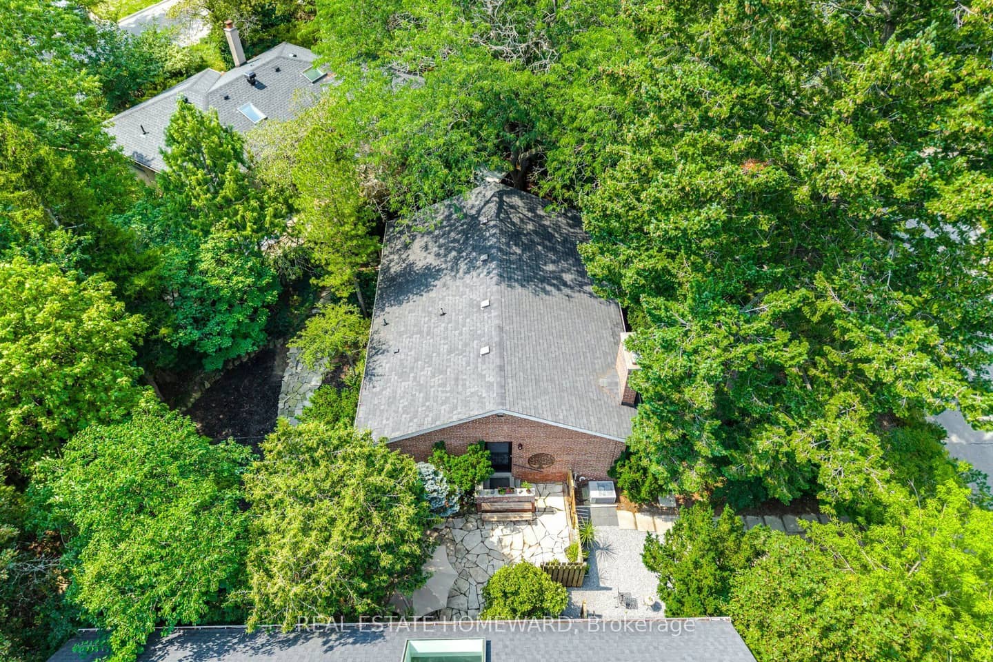 3 Shadwell Place, Toronto, ON M3B 1J4