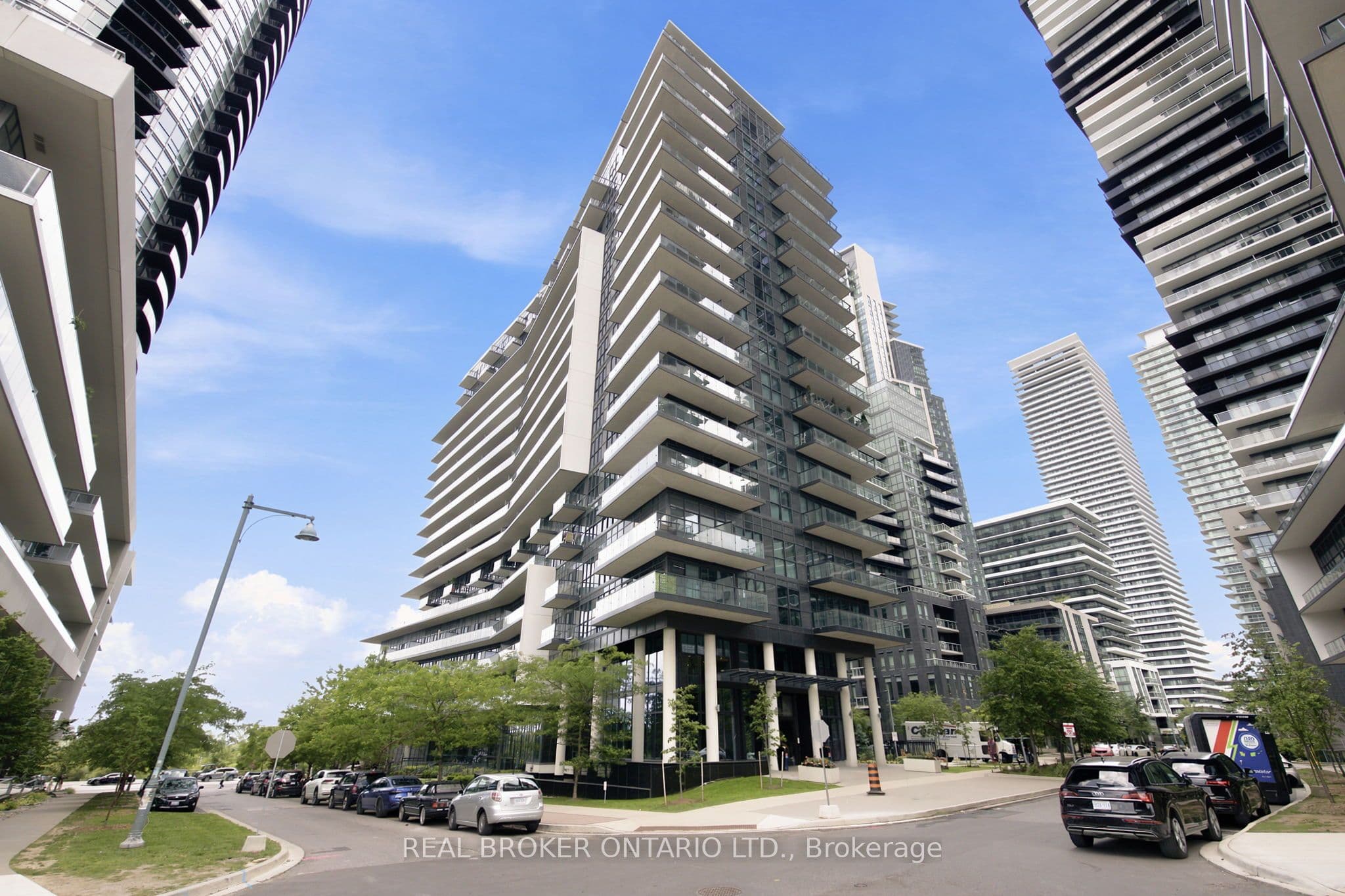 39 Annie Craig Drive PH06, Toronto, ON M8V 0H1