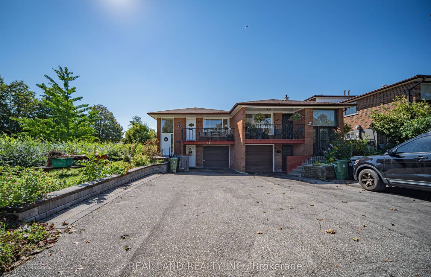 37 Pawnee Avenue, Toronto, ON M2H 3C6