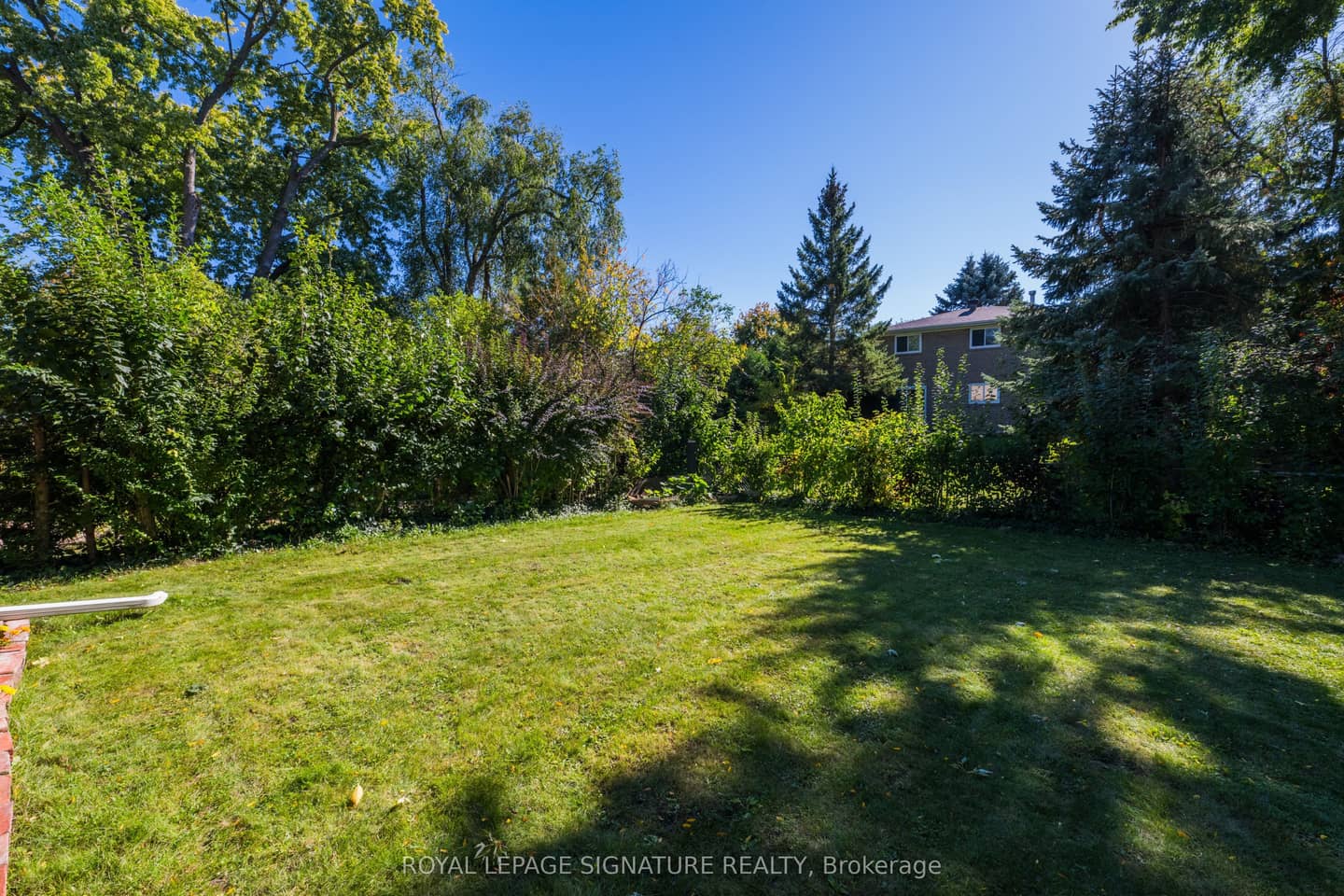 8 Bellbury Crescent, Toronto, ON M2J 2J7