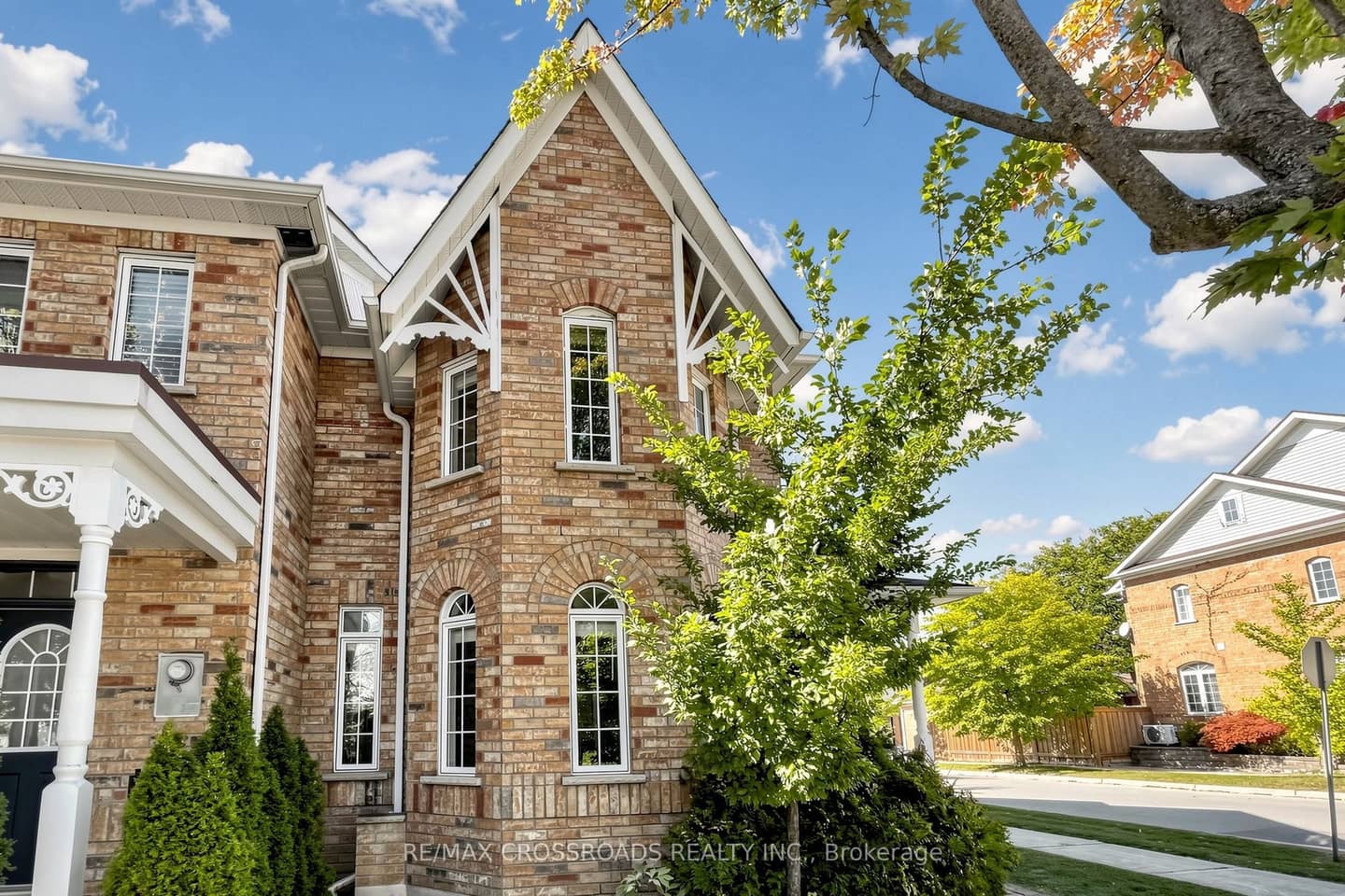 37 Queen's Plate Drive, Markham, ON L6C 2A9