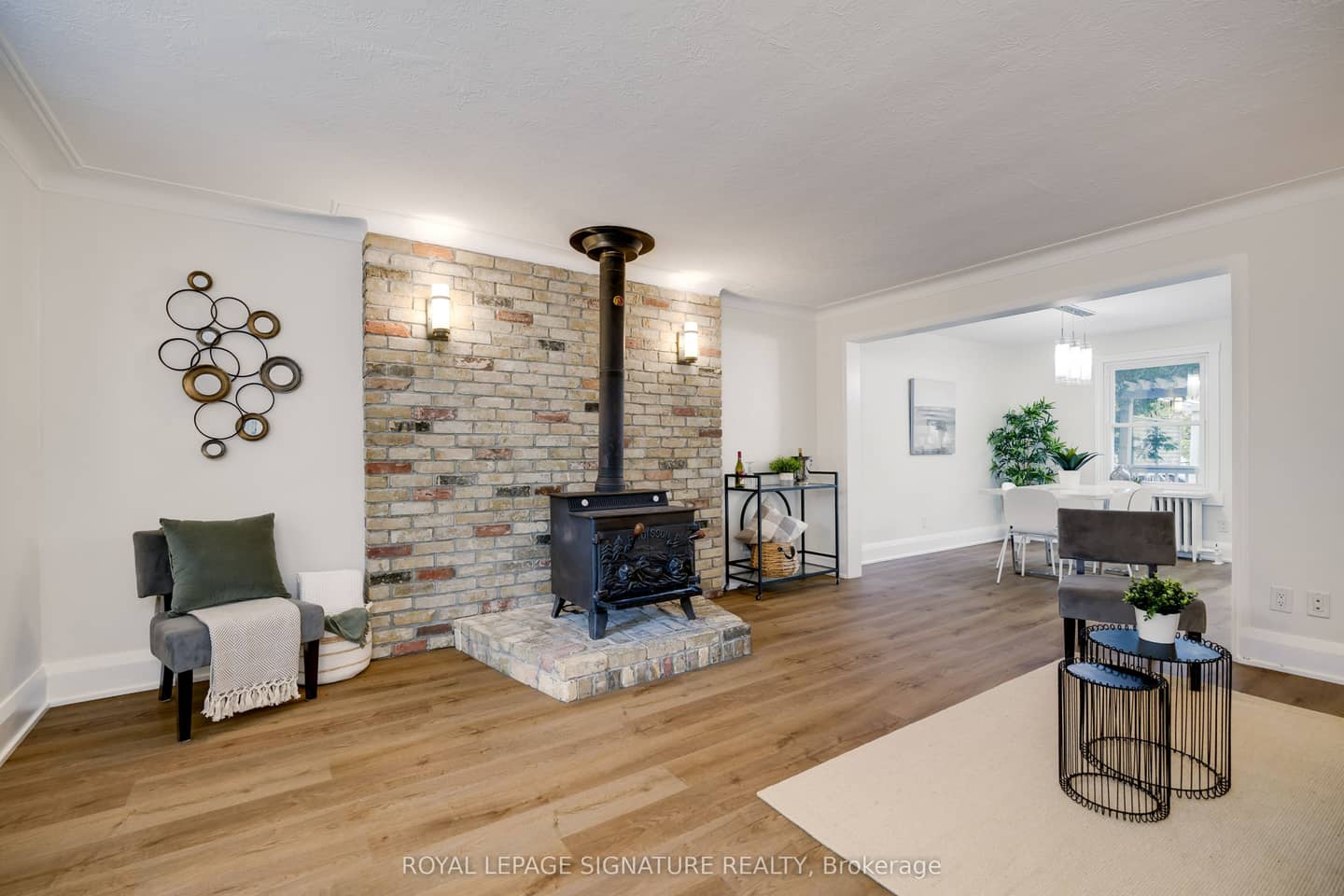 14 Sutherland Avenue, Toronto, ON M4C 1R9