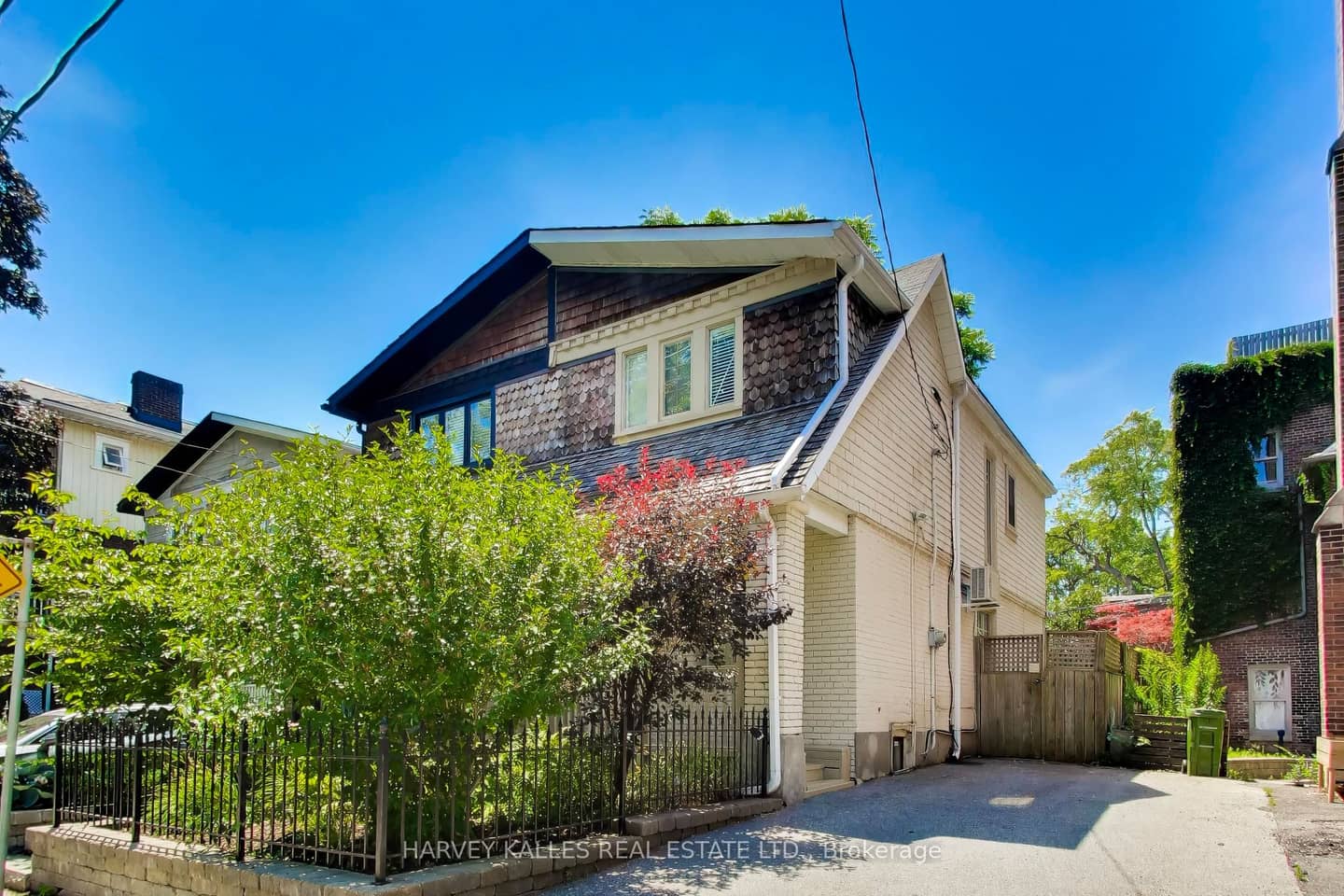 318 Sumach Street, Toronto, ON M5A 3K5