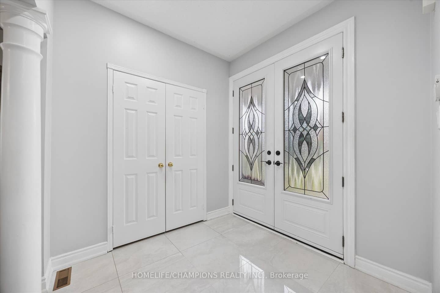 1905 Wildflower Drive, Pickering, ON L1V 7A7