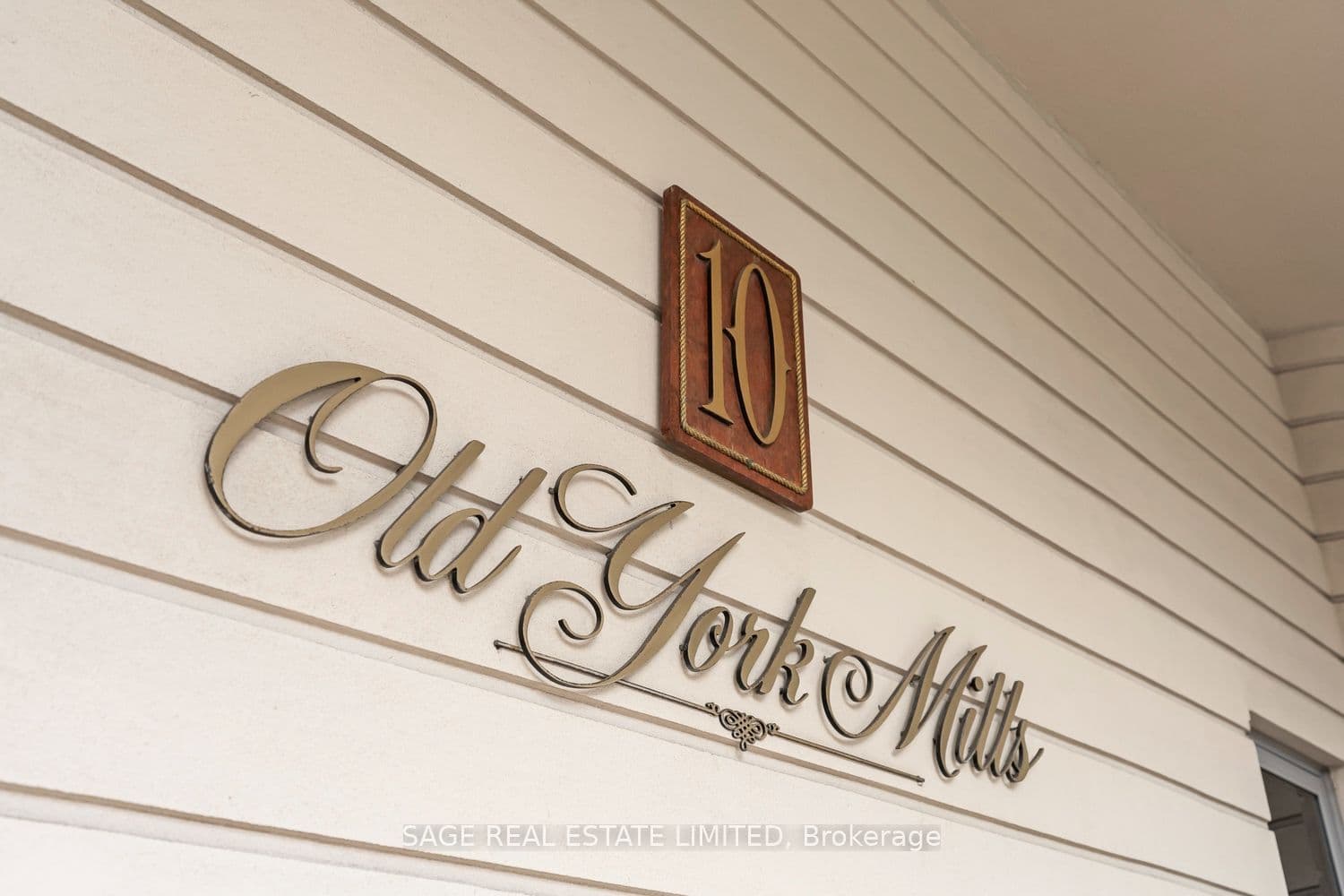 10 Old York Mills Road 505, Toronto, ON M2P 2G9
