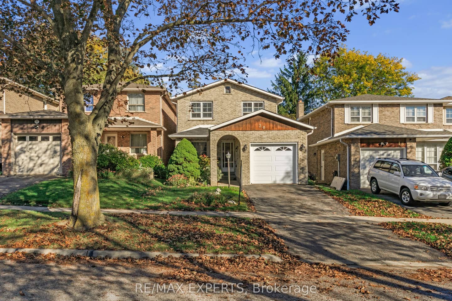 20 Charnwood Place, Markham, ON L3T 5H3