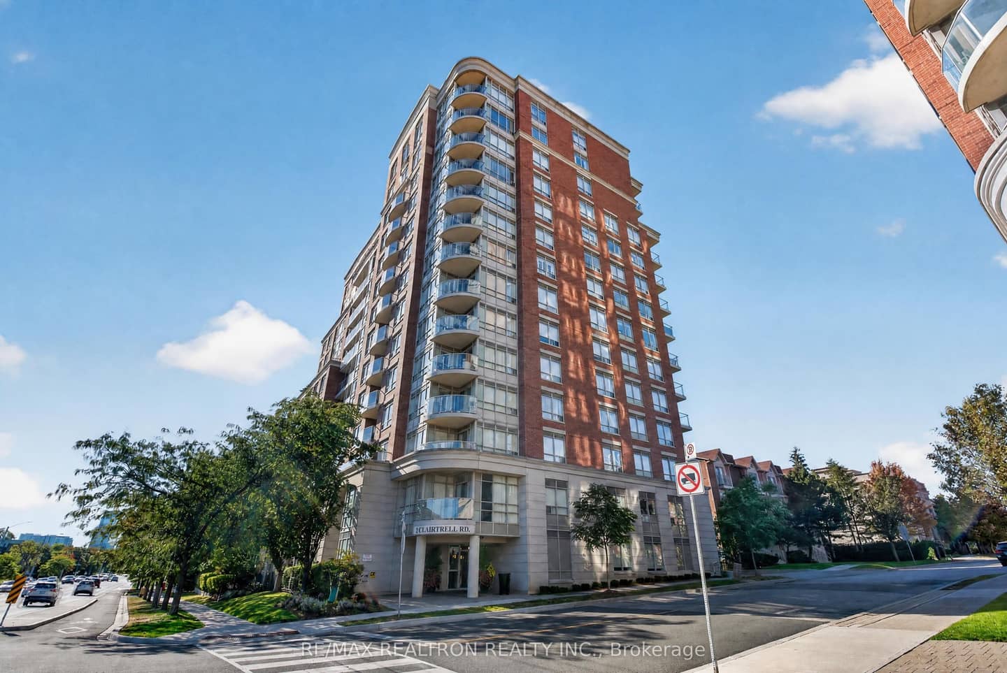2 Clairtrell Road NW LPH5, Toronto, ON M2N 7H5