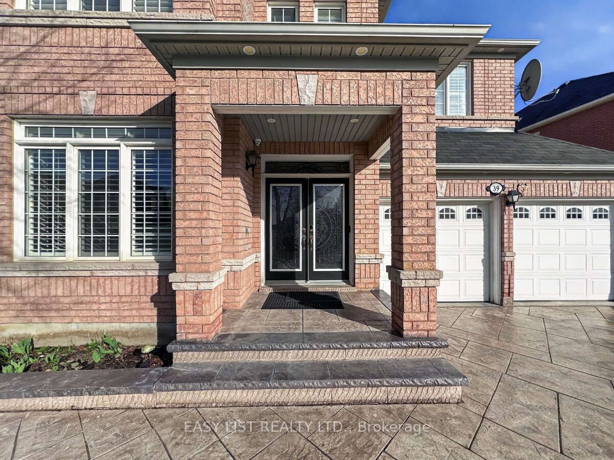 39 Good Hope Road, Brampton, ON L6R 3L6