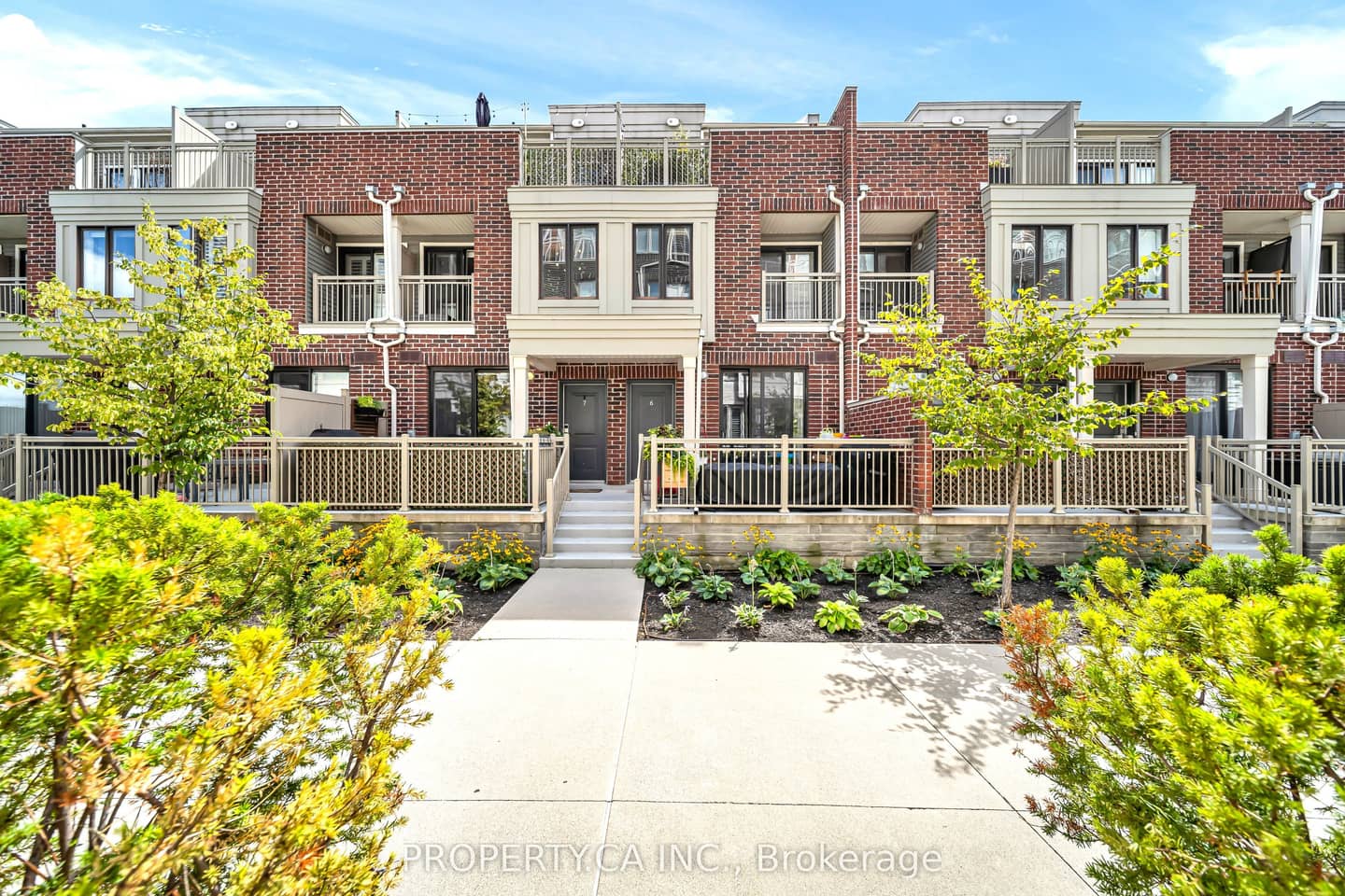 135 Long Branch Avenue 7, Toronto, ON M8W 0A9
