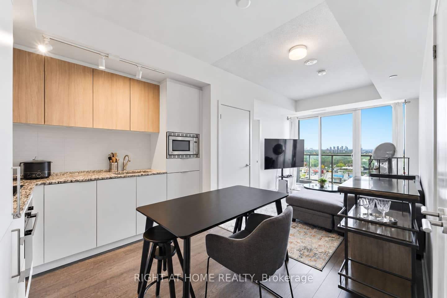 50 O'Neill Road 1207, Toronto, ON M3C 0R1