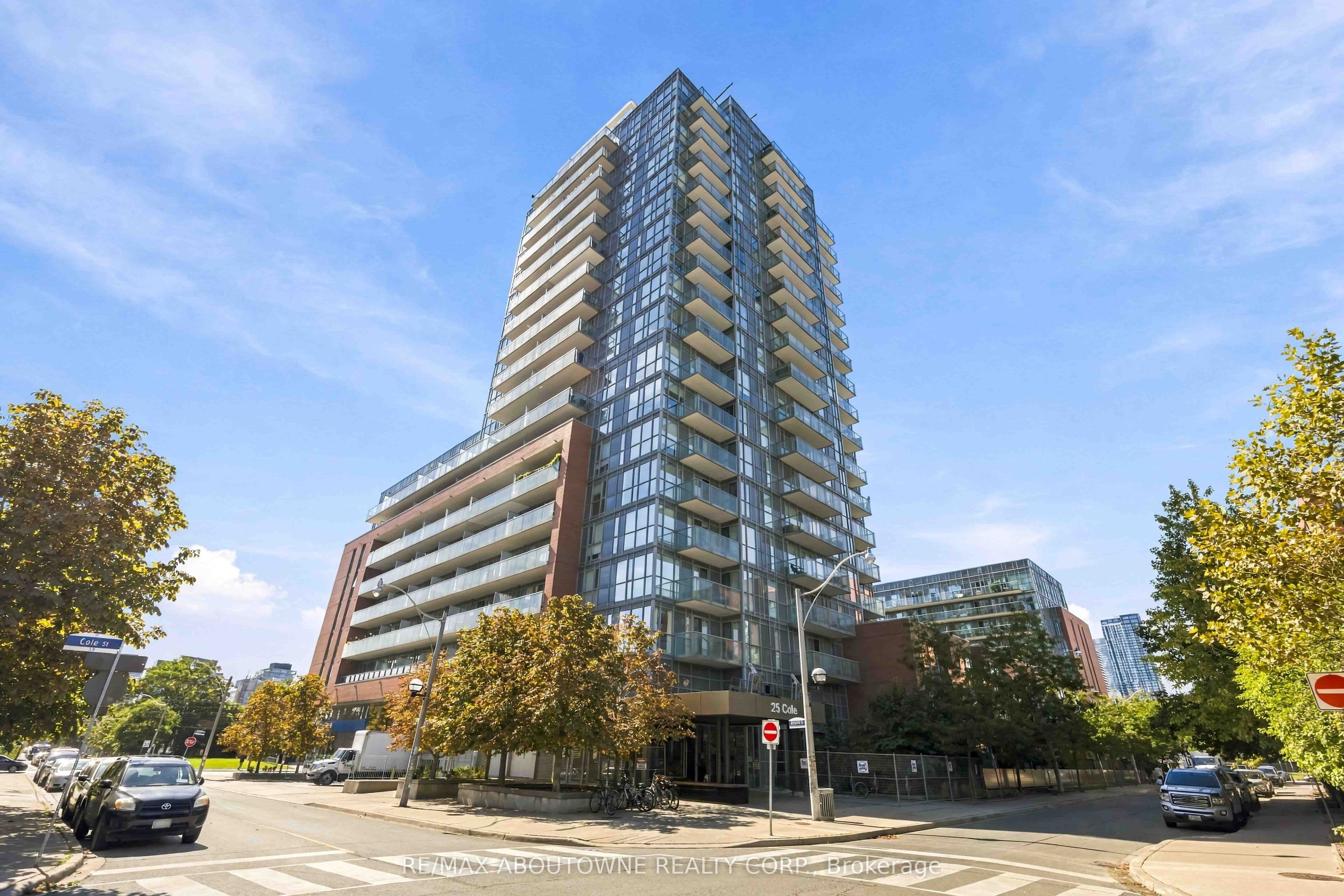 25 Cole Street 320, Toronto, ON M5A 4M3