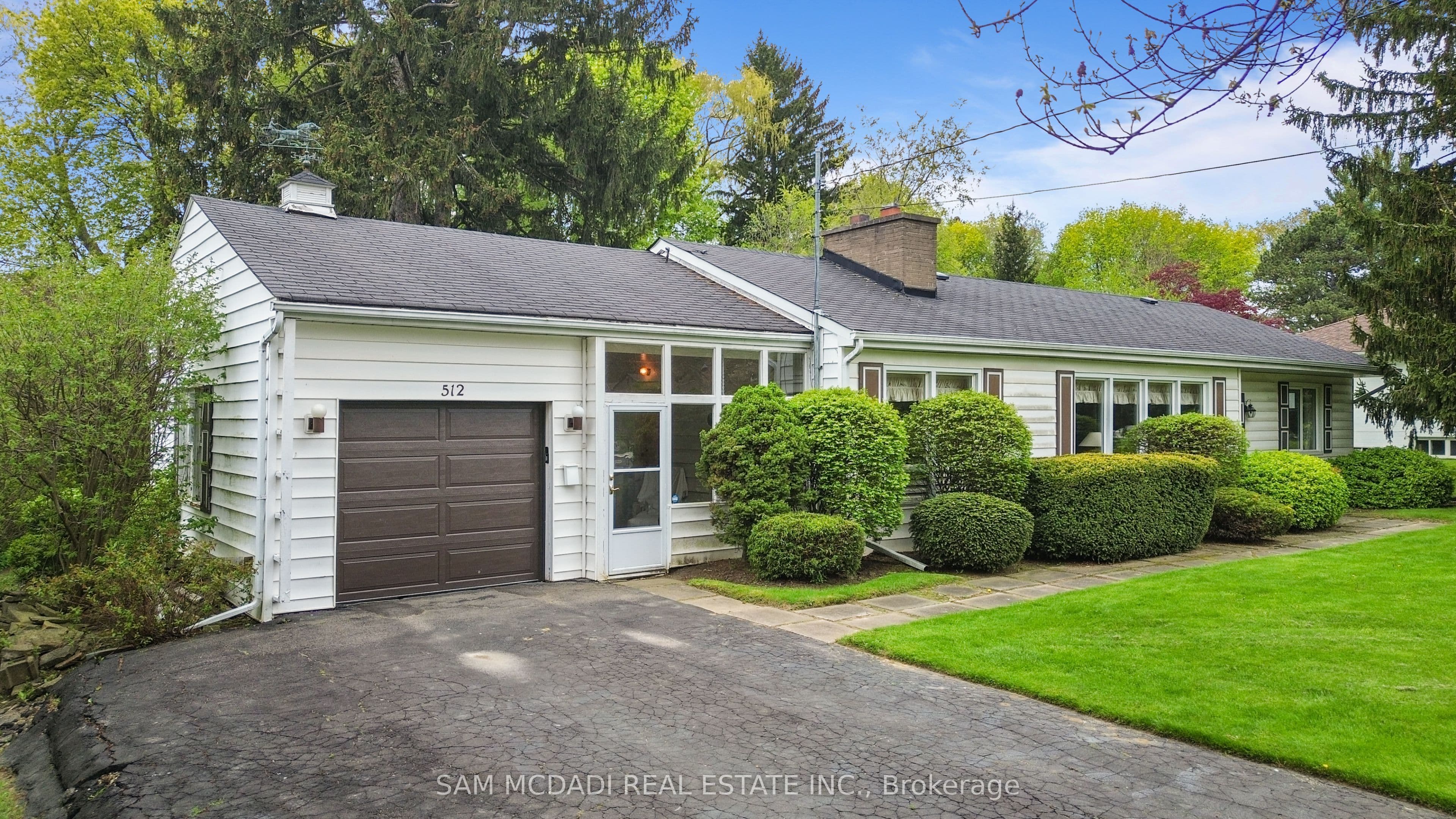 512 Bob O Link, Mississauga, ON L5J 2P4