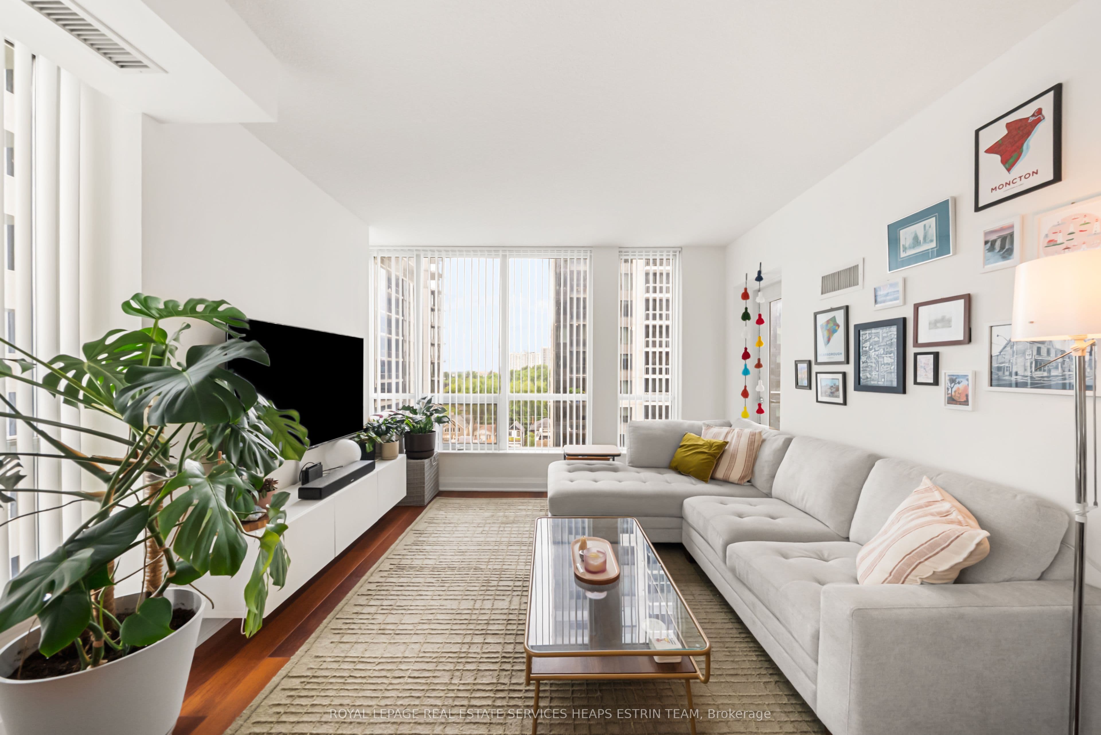 83 Redpath Avenue 704, Toronto, ON M4S 0A2