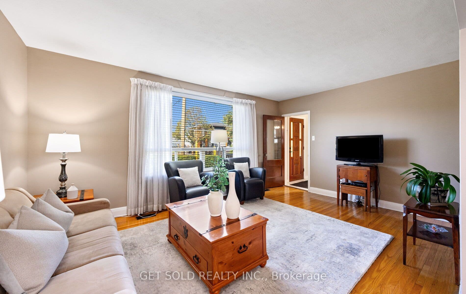 25 Allenby Avenue, Toronto, ON M9W 1S5